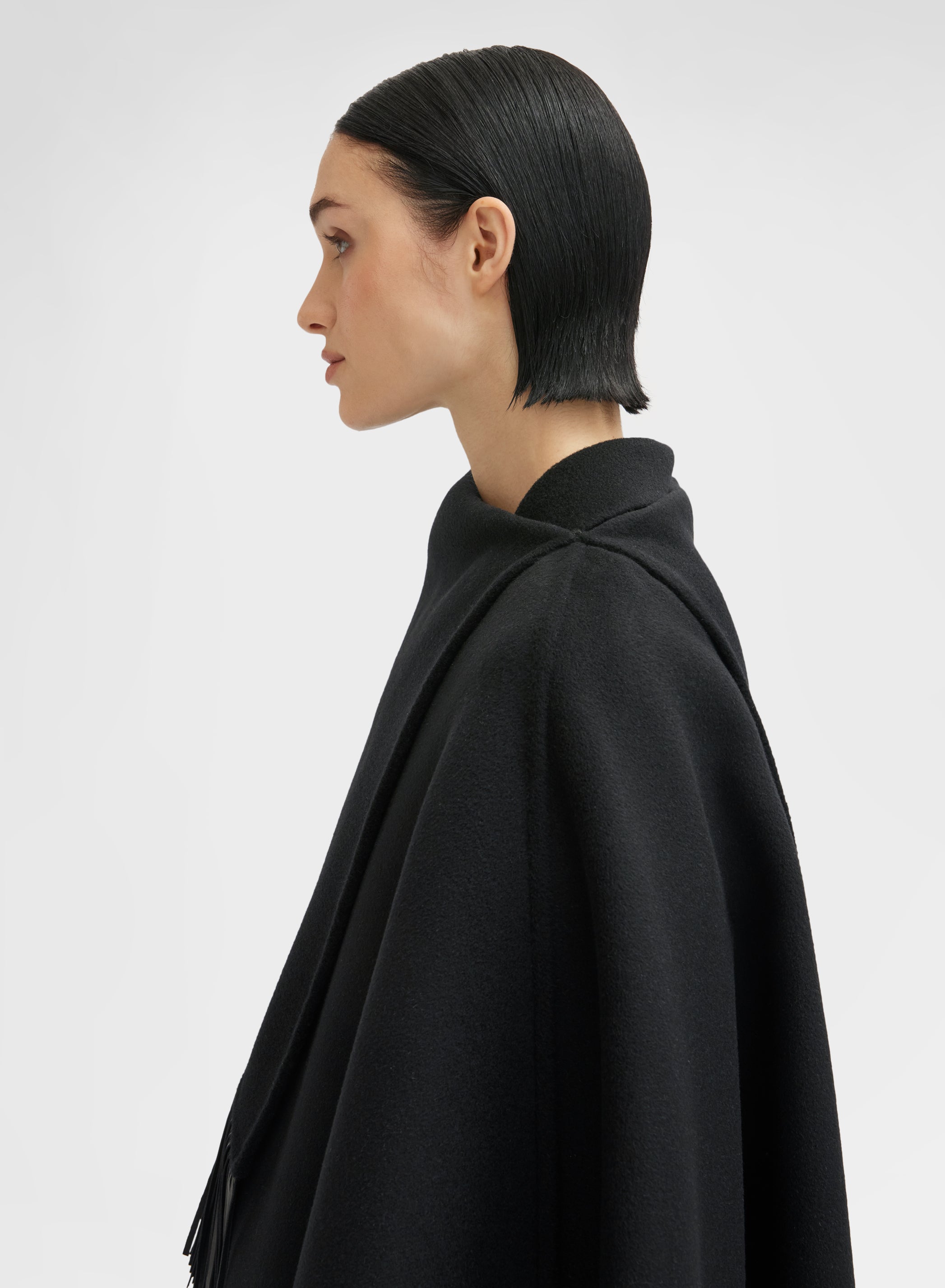 BLEND DOUBLE FACE CAPE BLACK