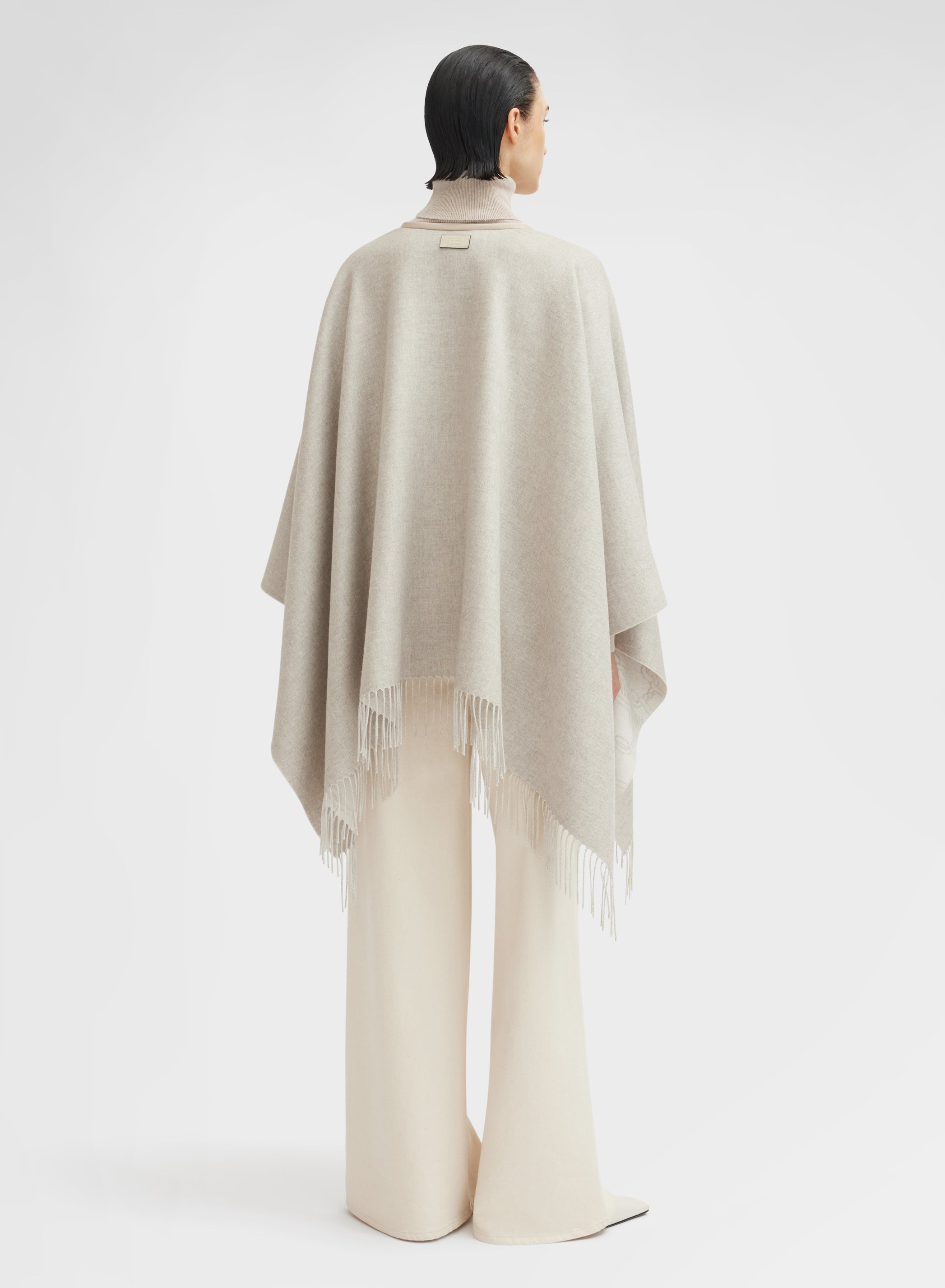 CASHMERE SILK DOUBLE JACQUARD CAPE ICE