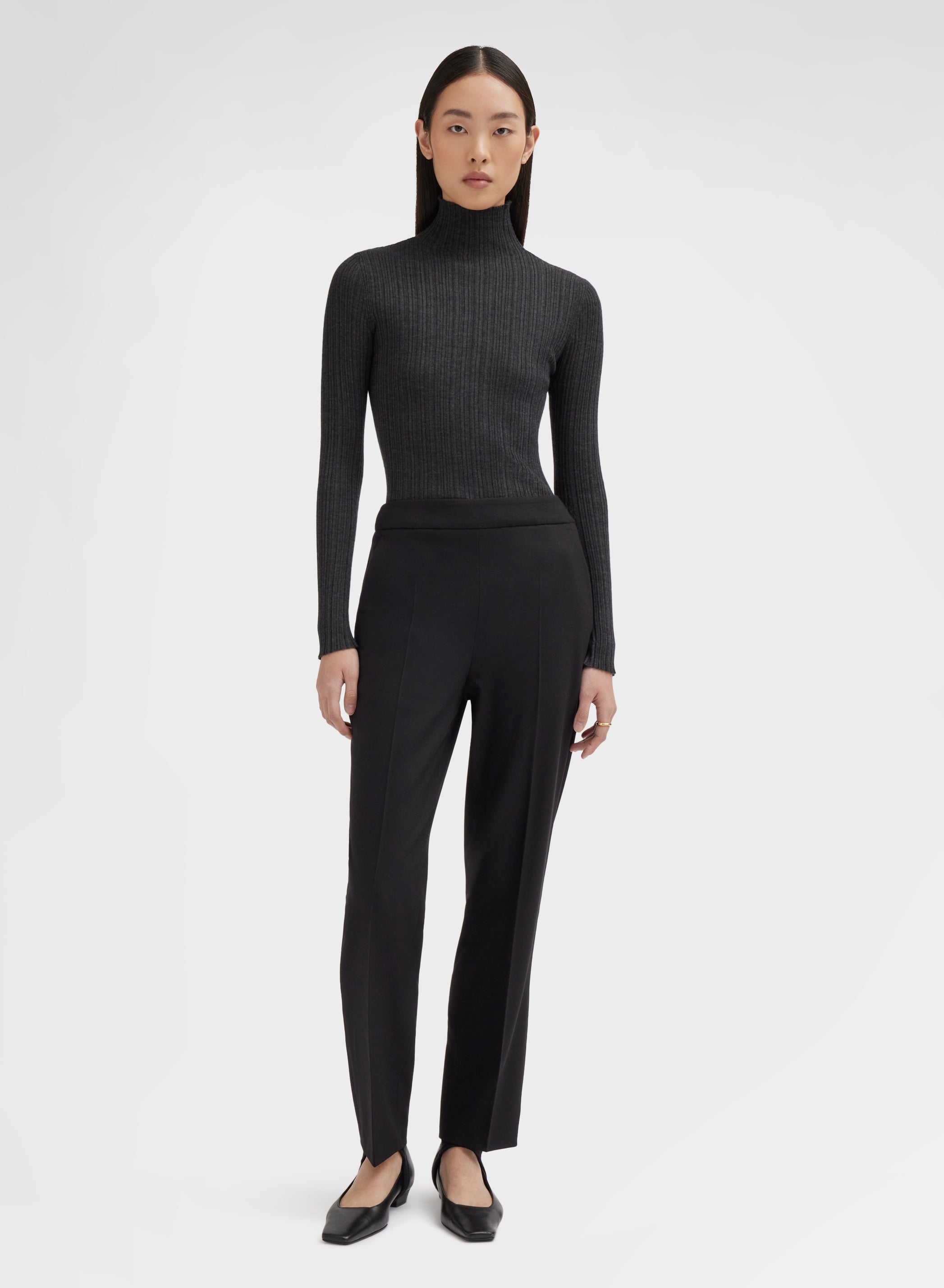 CASHMERE SILK MICRO PLISSÉ MOCK NECK CHARCOAL