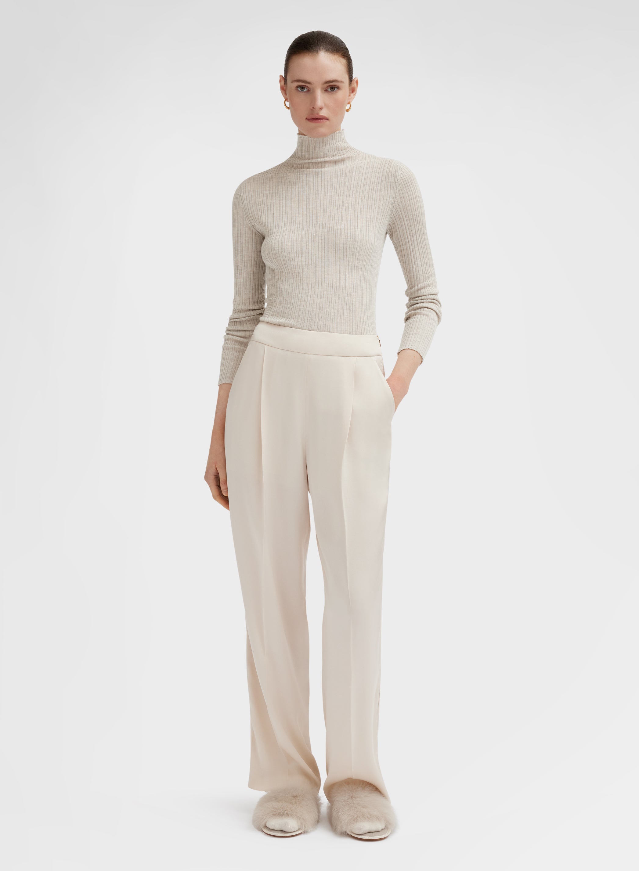 CASHMERE SILK MICRO PLISSÉ MOCK NECK CHANTILLY