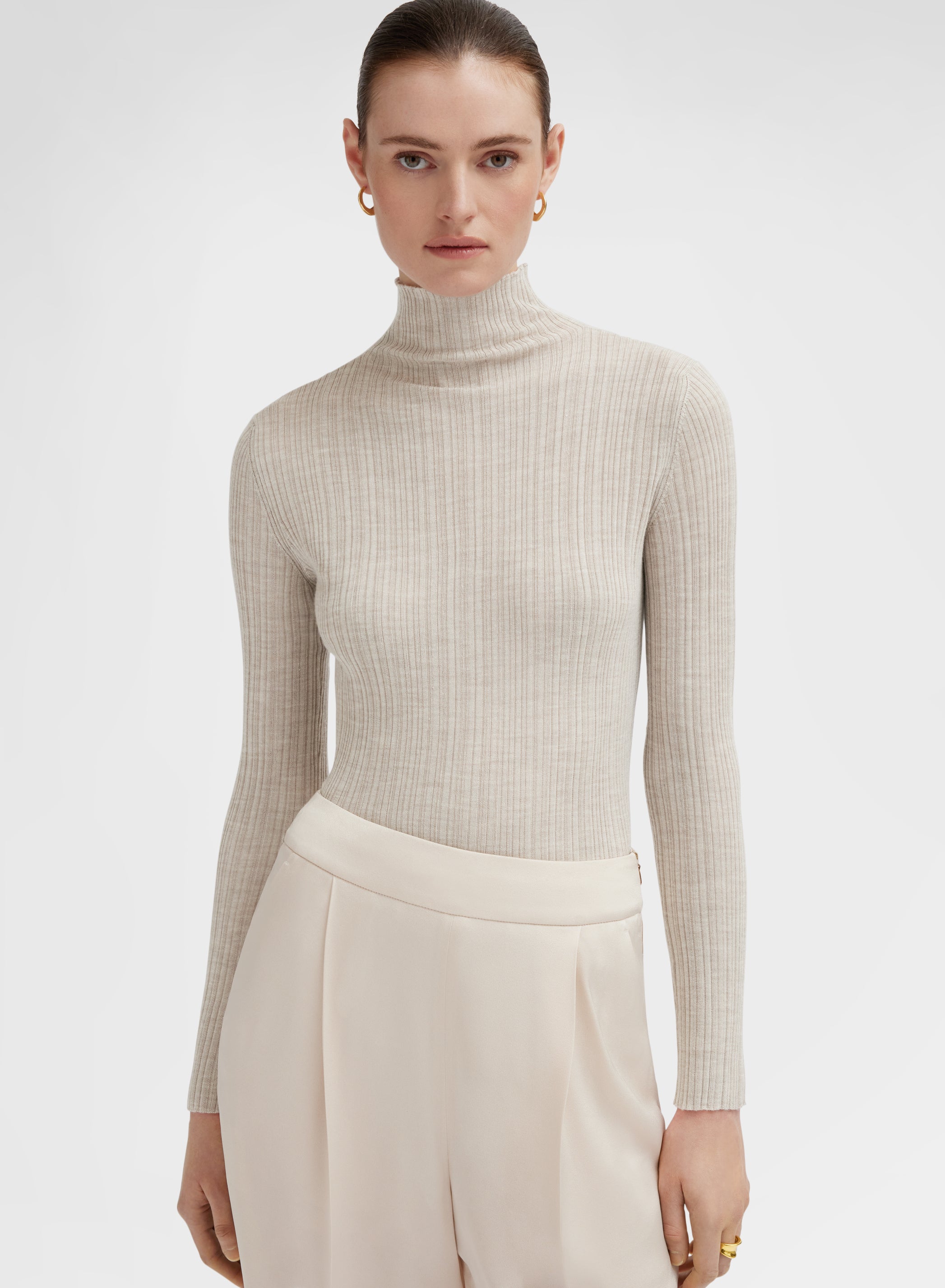 CASHMERE SILK MICRO PLISSÉ MOCK NECK CHANTILLY