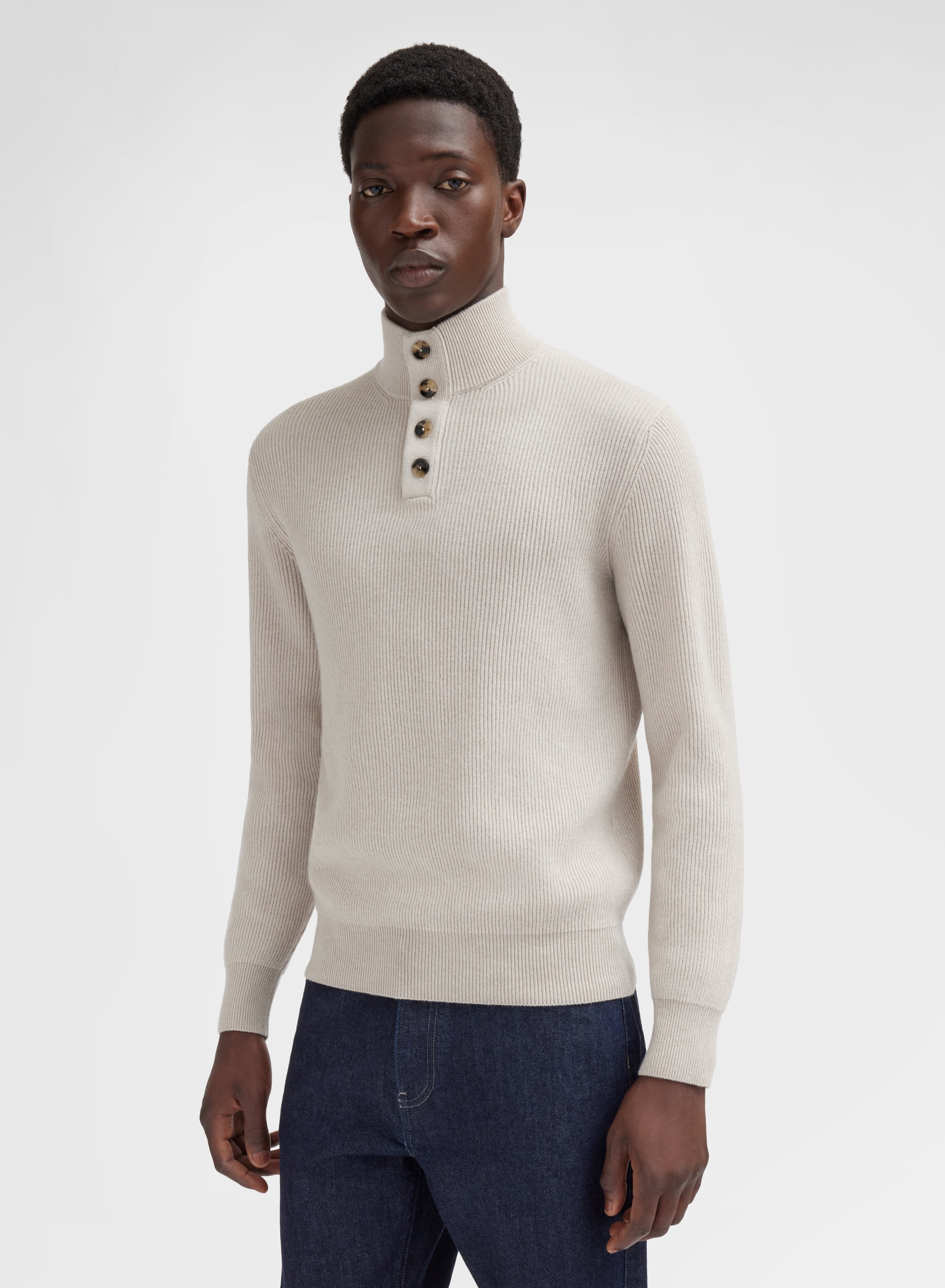 HICH NECK CASHMERE MOON