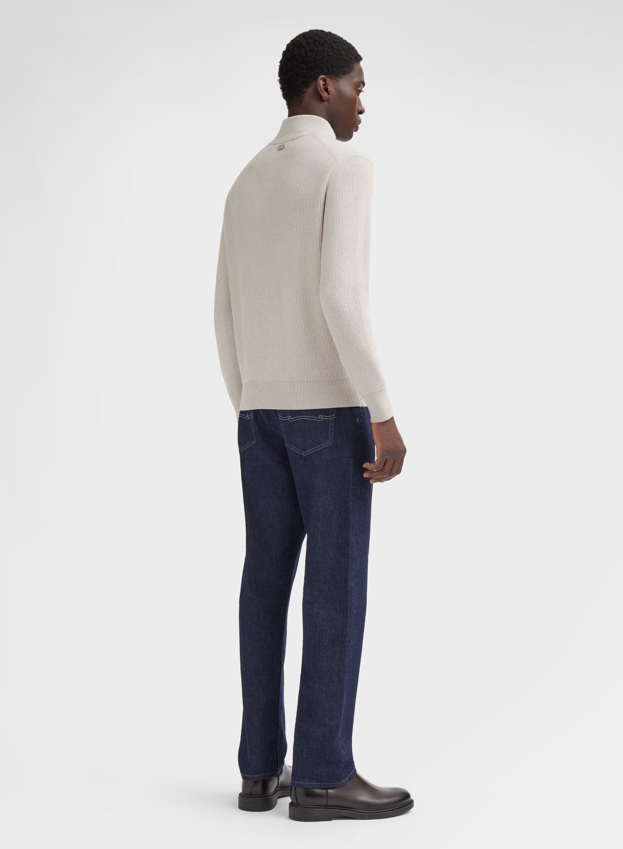 HICH NECK CASHMERE MOON
