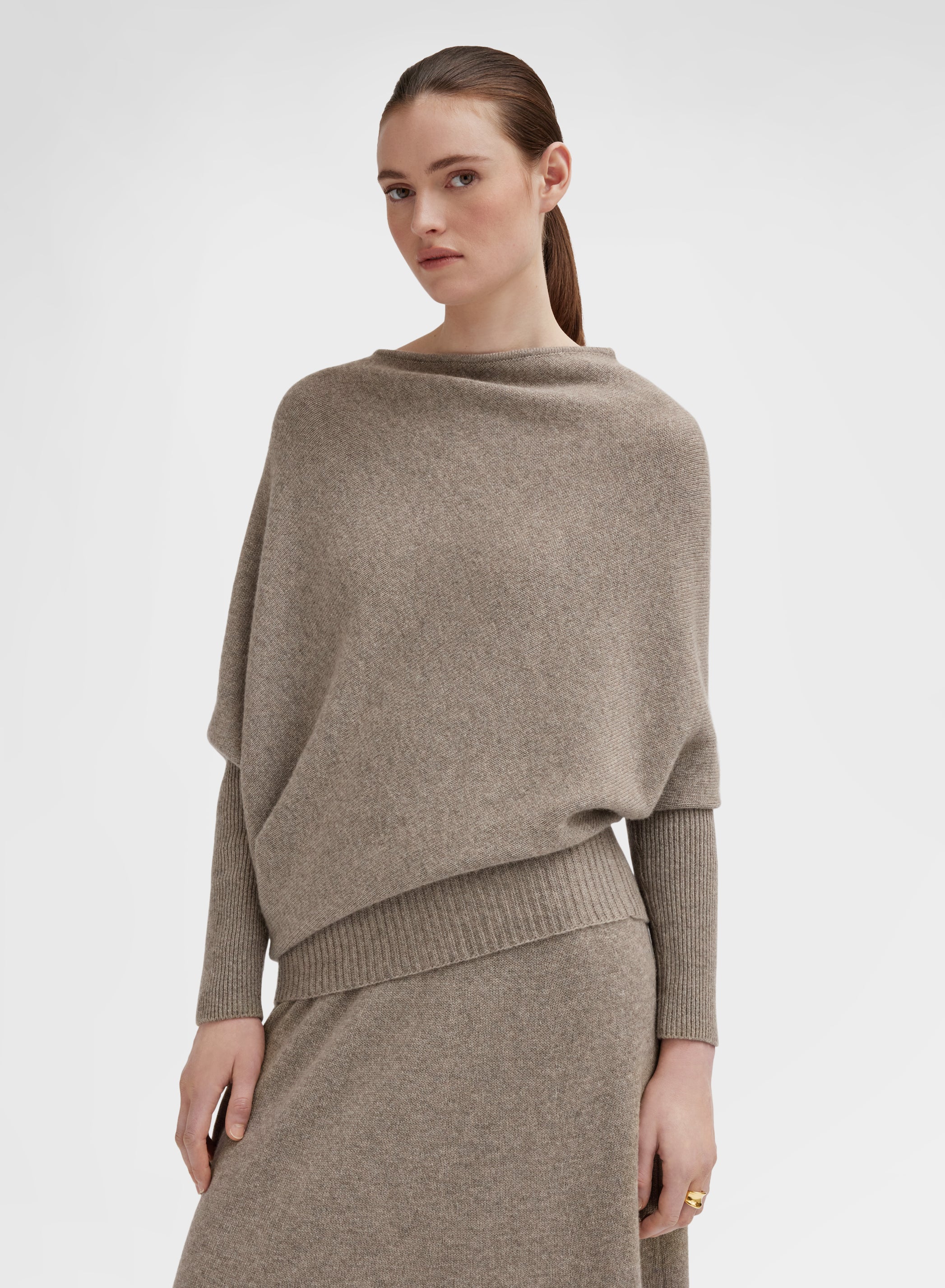 LONG SLEEVE BOAT NECK CASHMERE TUBOLARE SESAMO