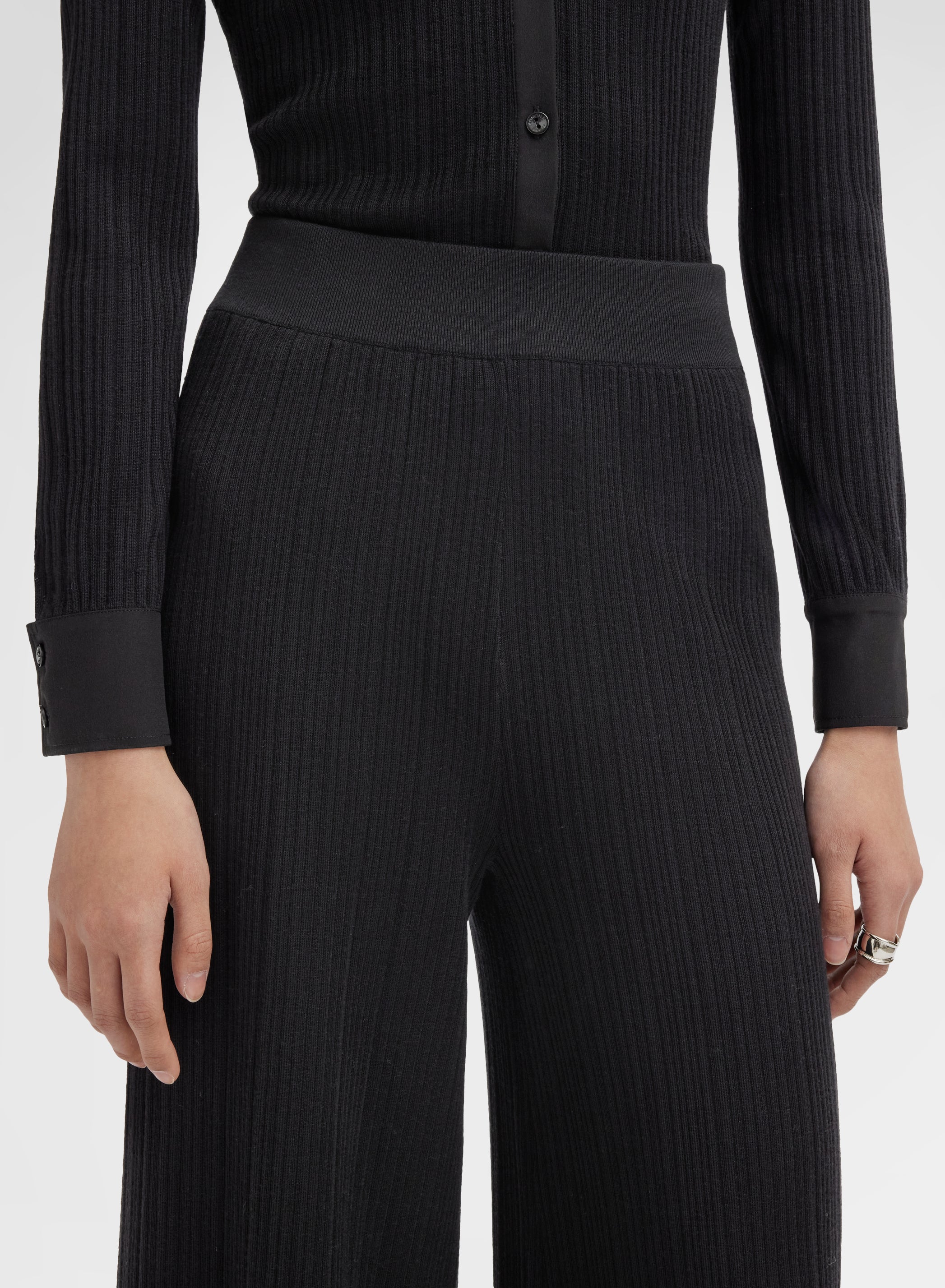 CASHMERE SILK MICRO PLISSÉ PANTS BLACK