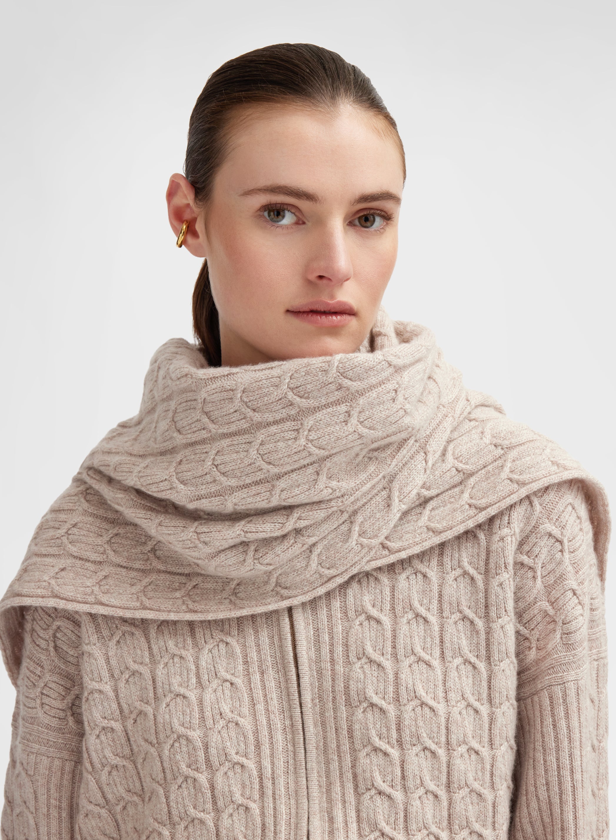 CASHMERE PLAITS SCARF ALBINO