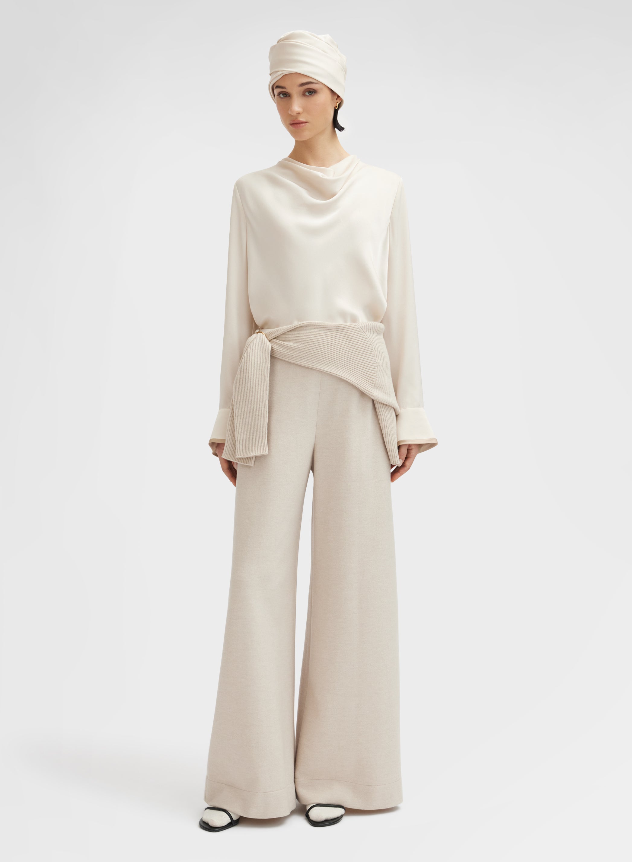 SILK BLEND SATIN TOP CHAMPAGNE