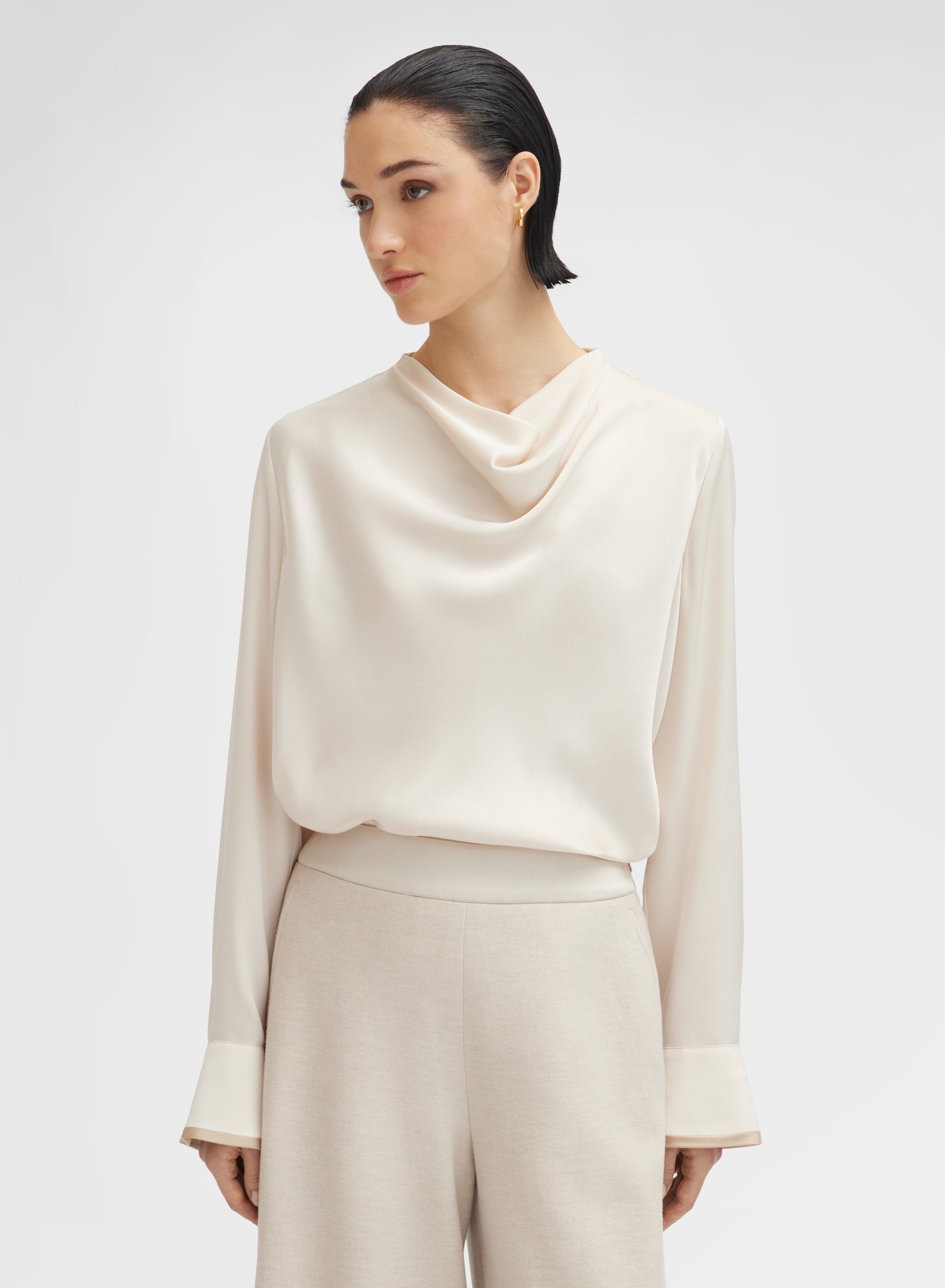 SILK BLEND SATIN TOP CHAMPAGNE