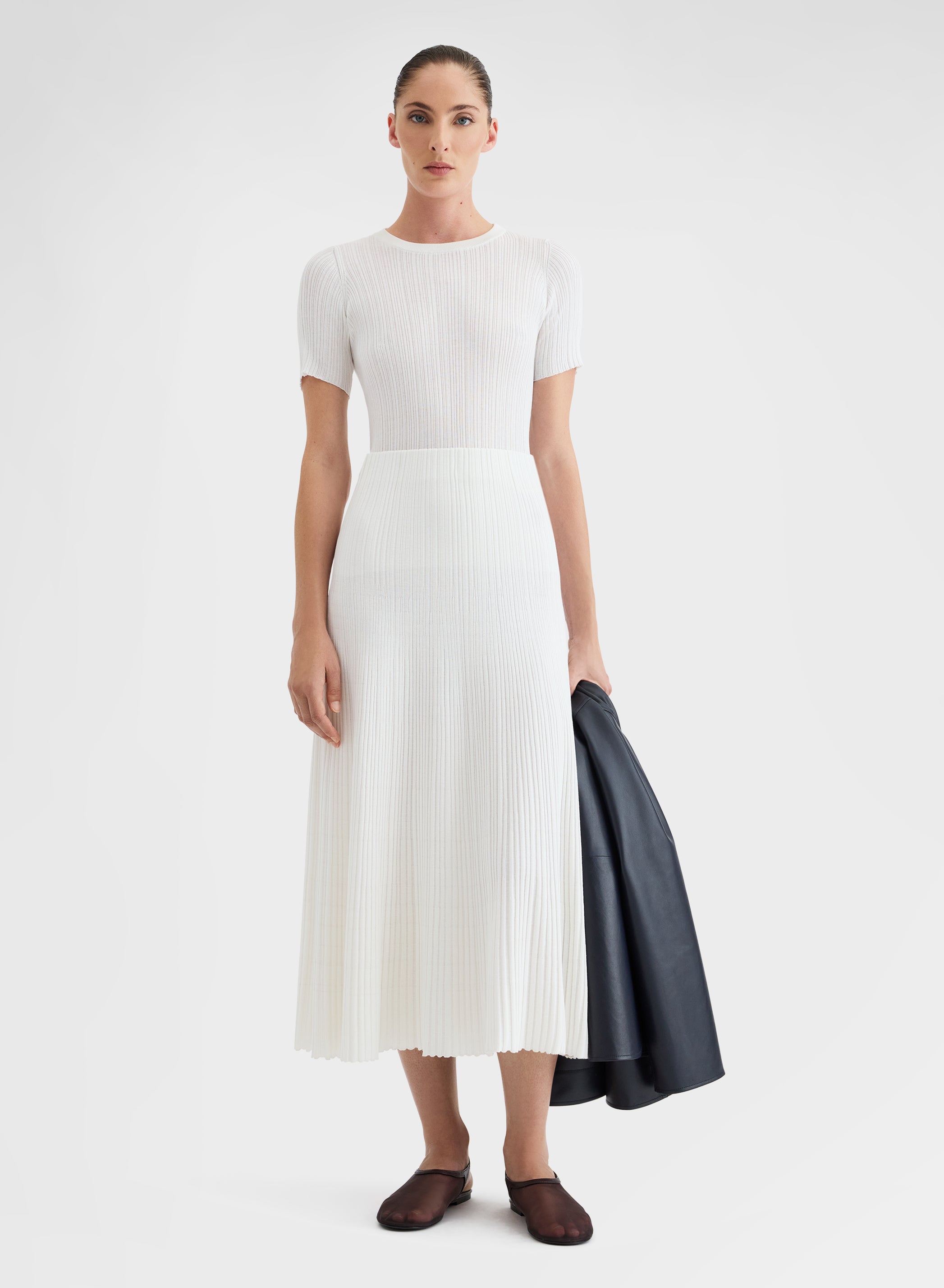 SHORT SLEEVE CREWNECK MICRO PLISSE WHITE