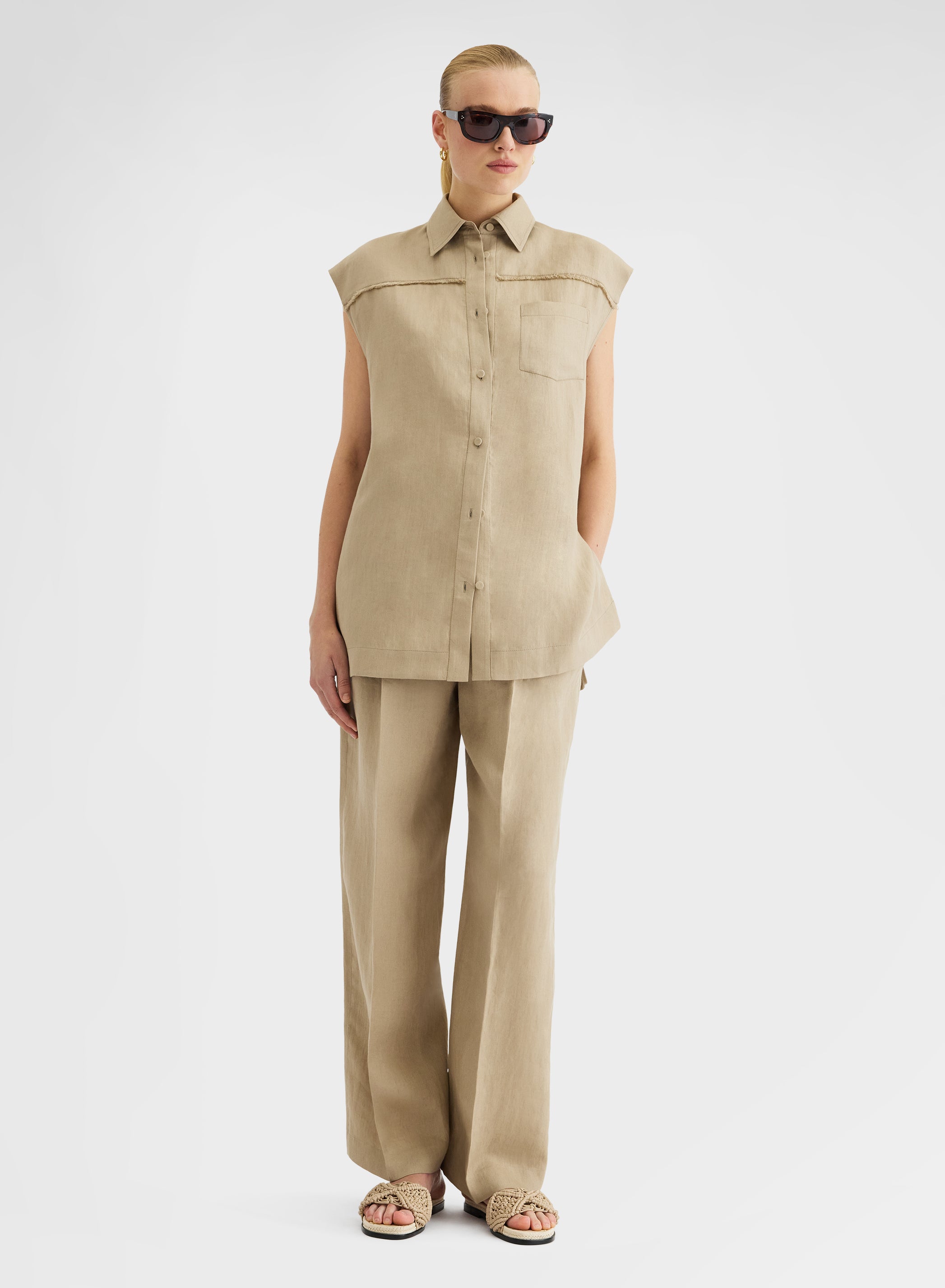 LIGHT LINEN PANTS KHAKI