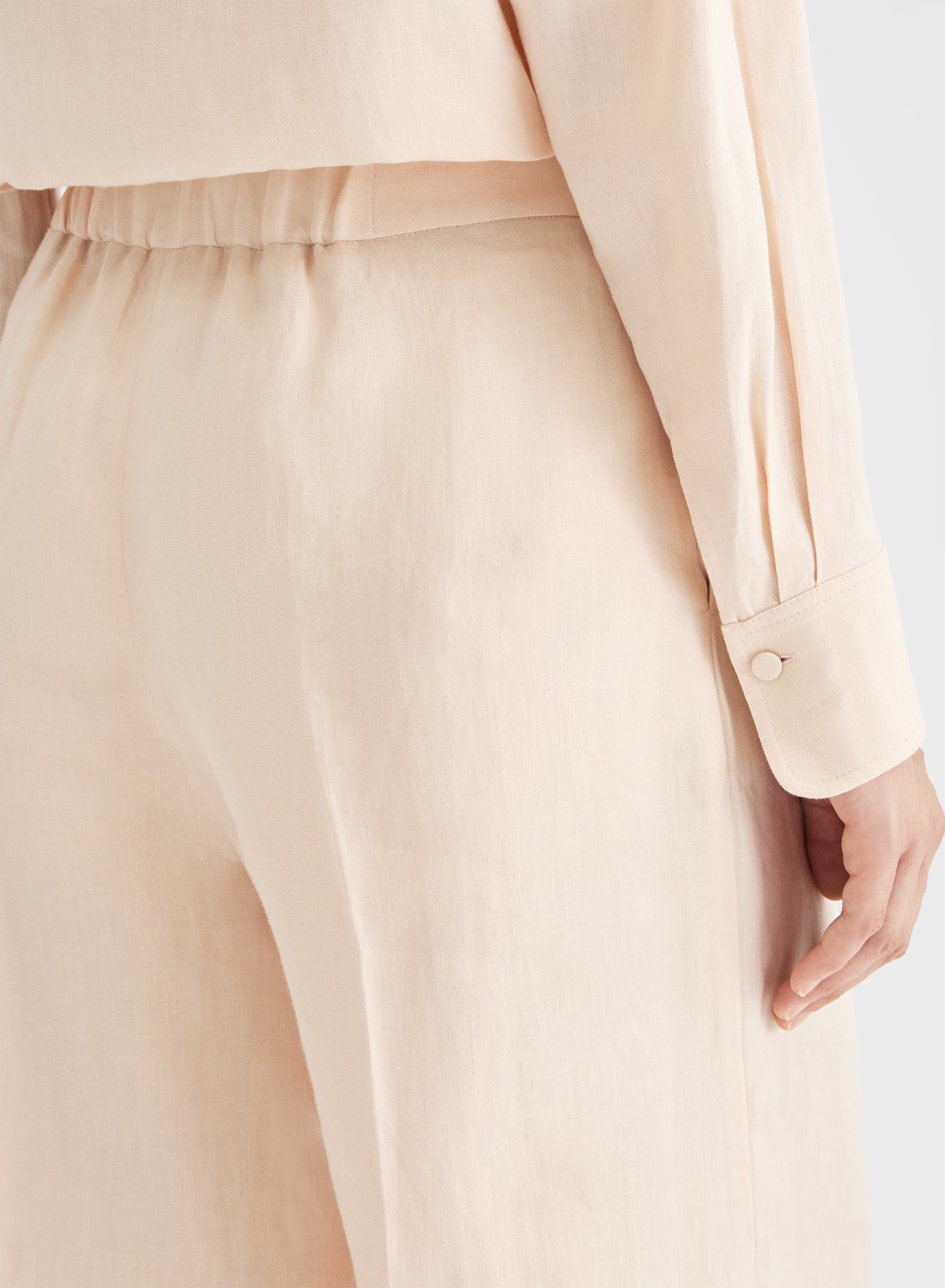 LIGHT LINEN SHORTS PEACH