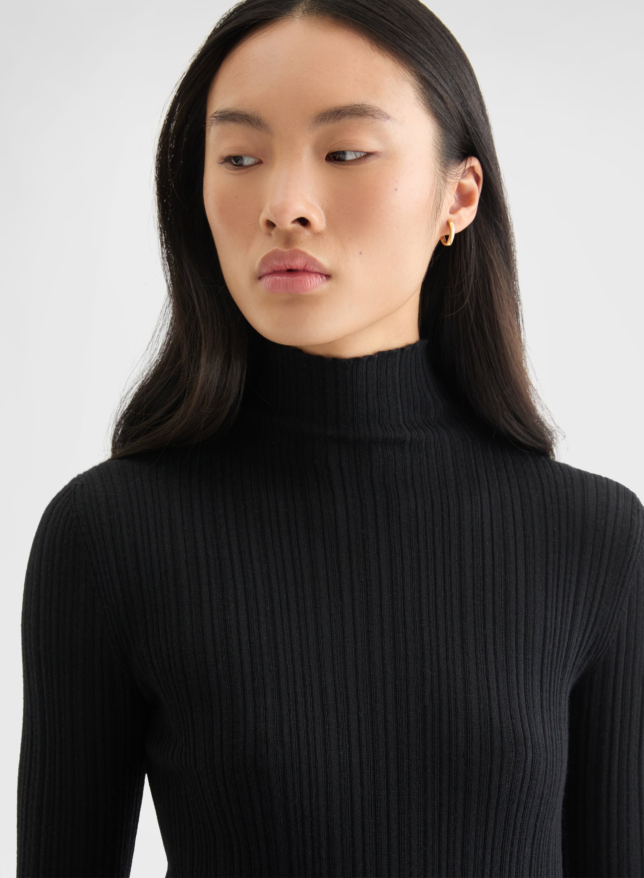 CASHMERE WOOL SILK CORTECCIA STITCH TURTLENECK BLACK