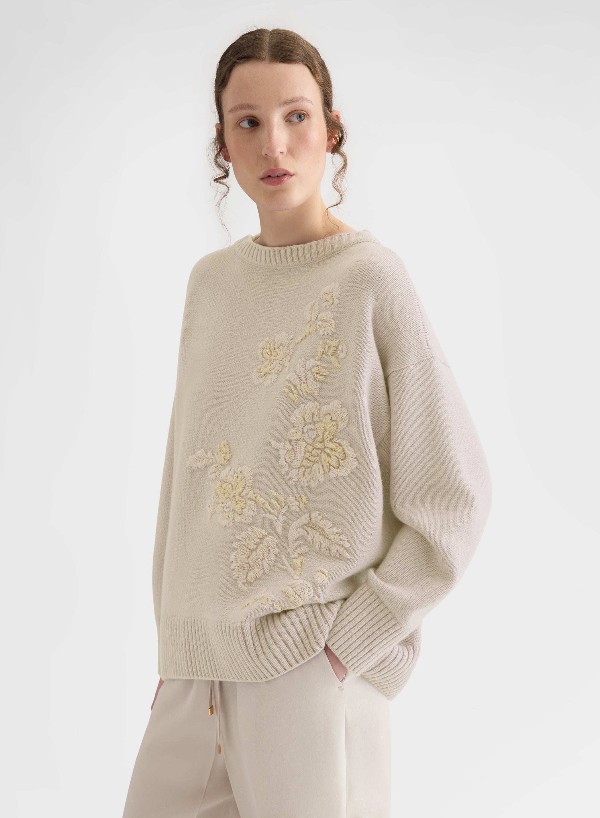 CASHMERE PLAIN KNIT BOAT NECK SWEATER GREIGE