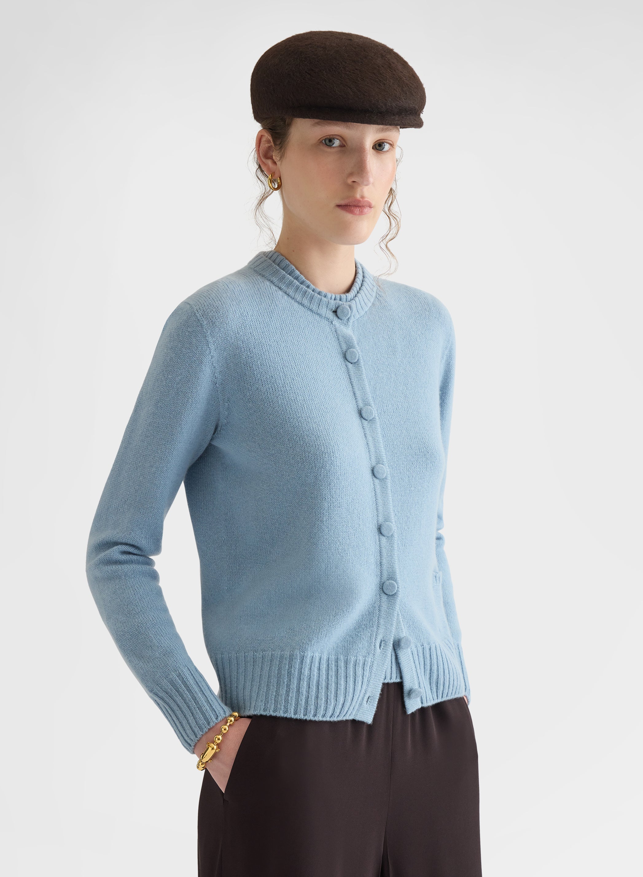 CASHMERE PLAIN KNIT LIPSTICK CREWNECK CARDIGAN DARK POWDER