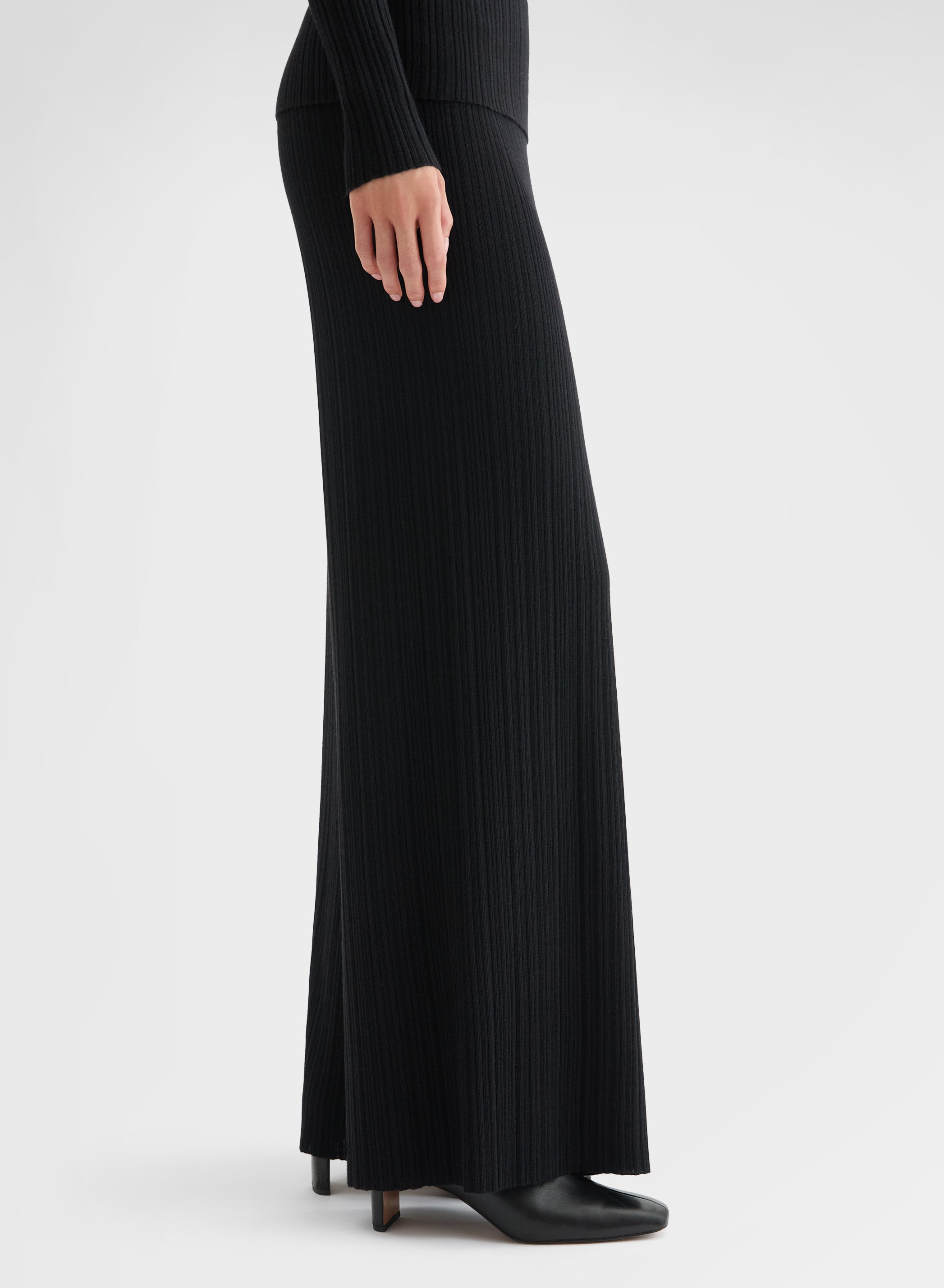 CORTECCIA STITCH HIGH WAISTED STRAIGHT PANTS BLACK