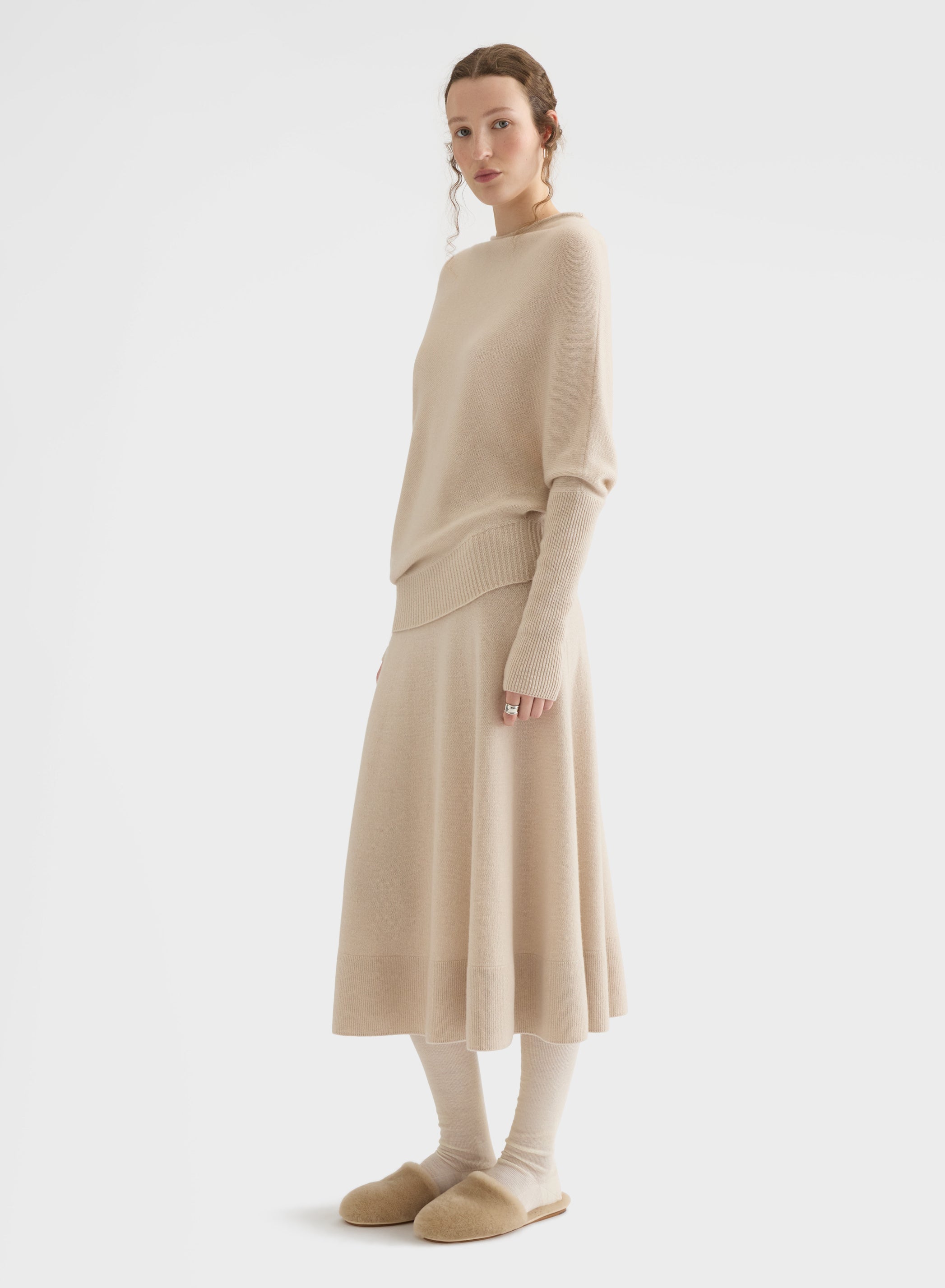 CASHMERE PLAIN KNIT HIGH WAISTED MIDI SKIRT GREIGE
