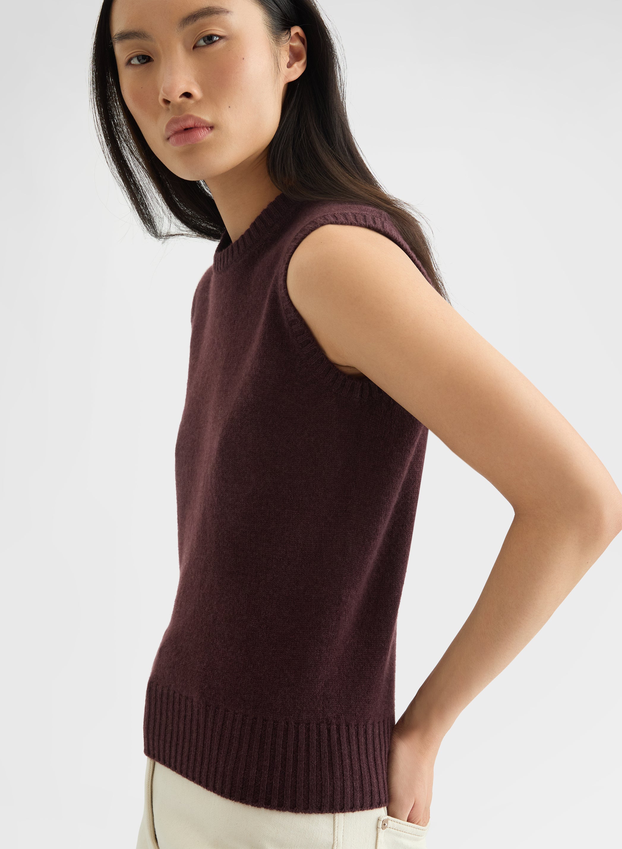 CASHMERE PLAIN KNIT LIPSTICK CREWNECK TOP BURGUNDY