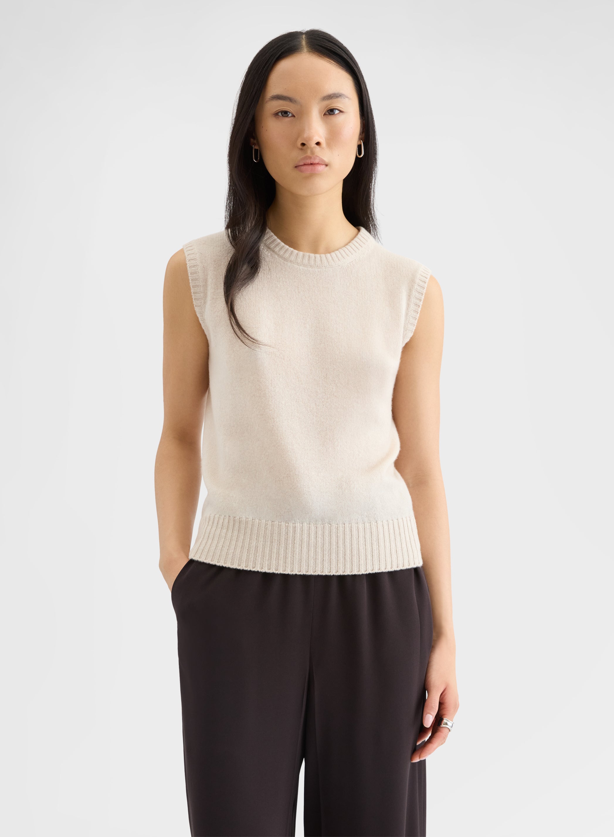 LIPSTICK CREWNECK TOP CASHMERE GREIGE