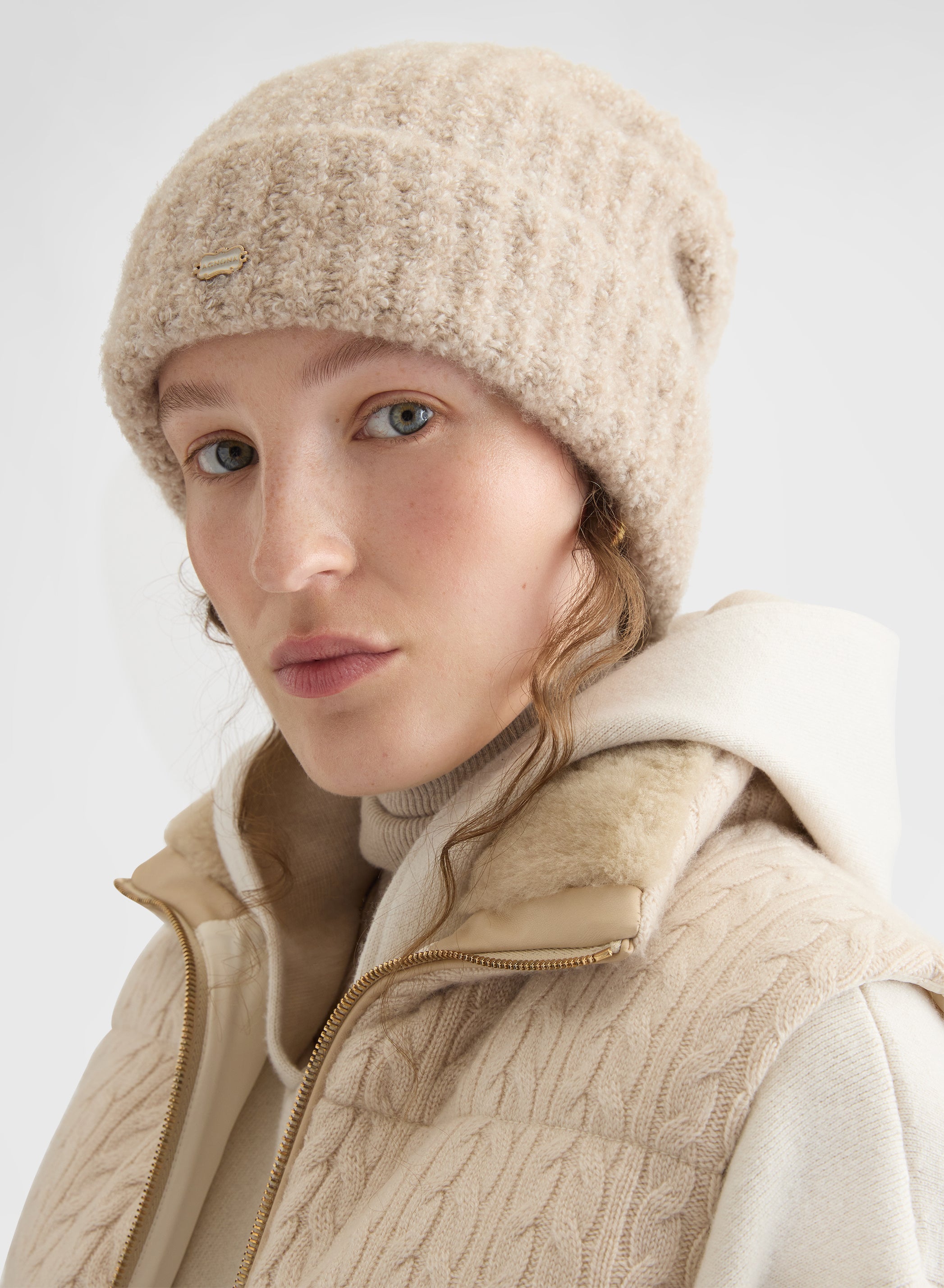 BEANIE CASHMERE SILK BOUCLÉ CHAMPAGNE