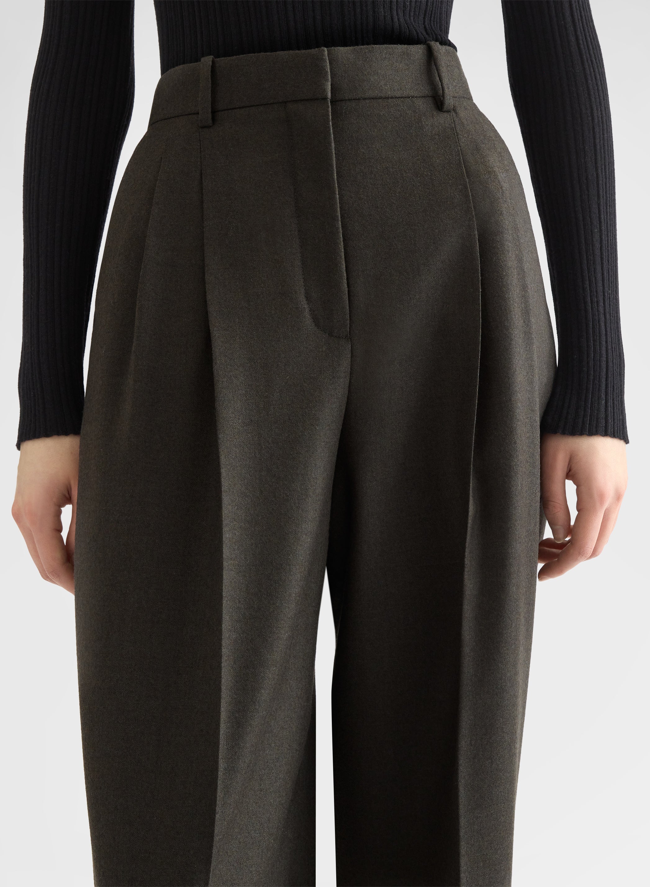 LIGHT WOOL FLANNEL AMANDA WIDE DOUBLE PLEAT PANTS