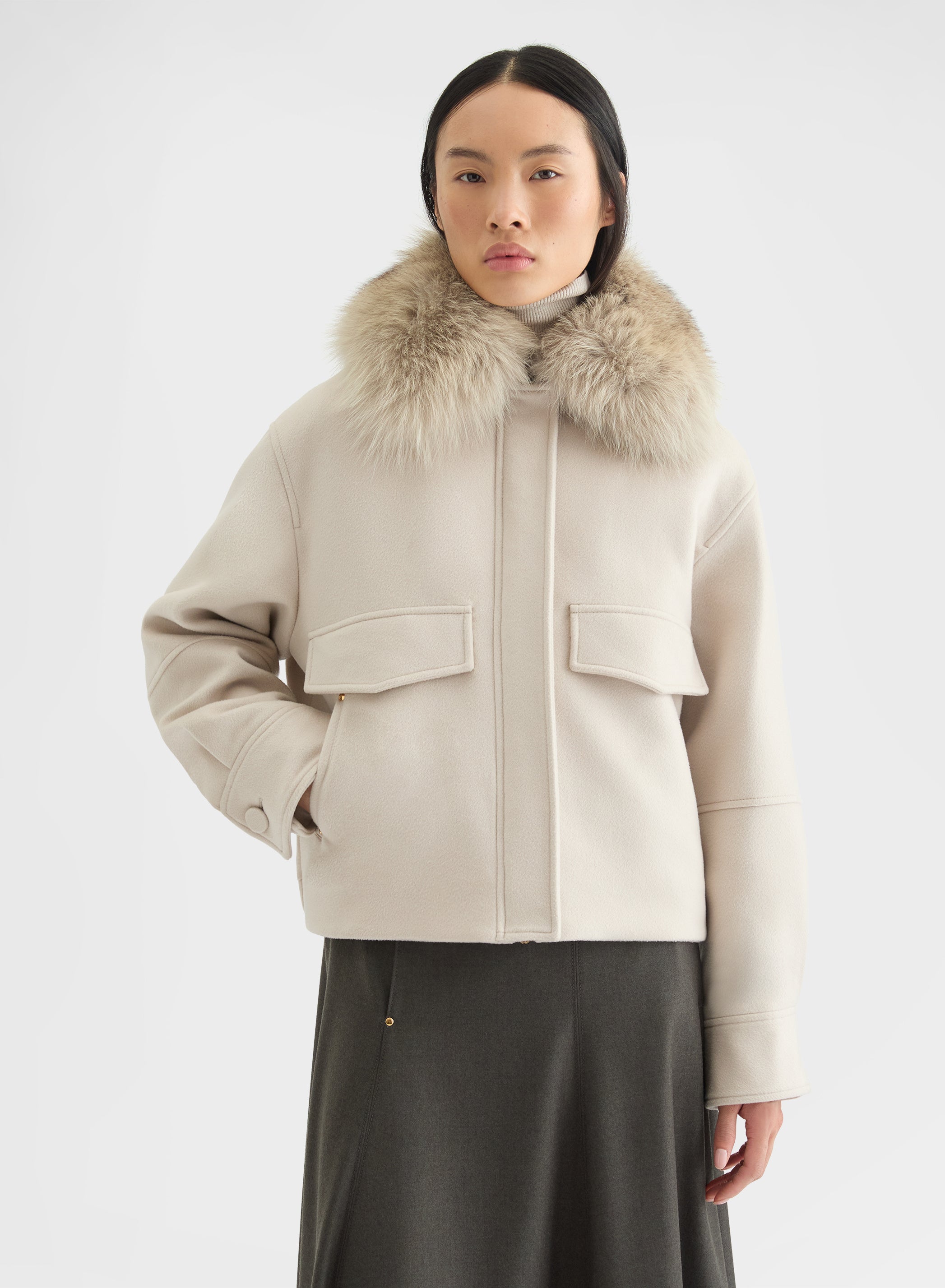 CASHMERE DRAP CROPPED BOMBER GREIGE