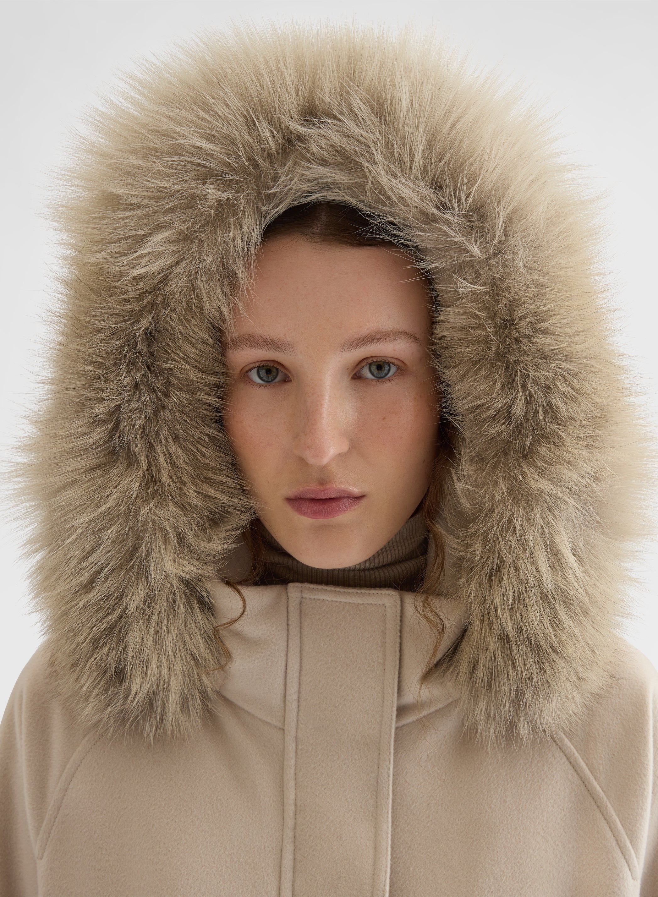 CASHMERE DRAP FUR COLLAR PARKA GREIGE