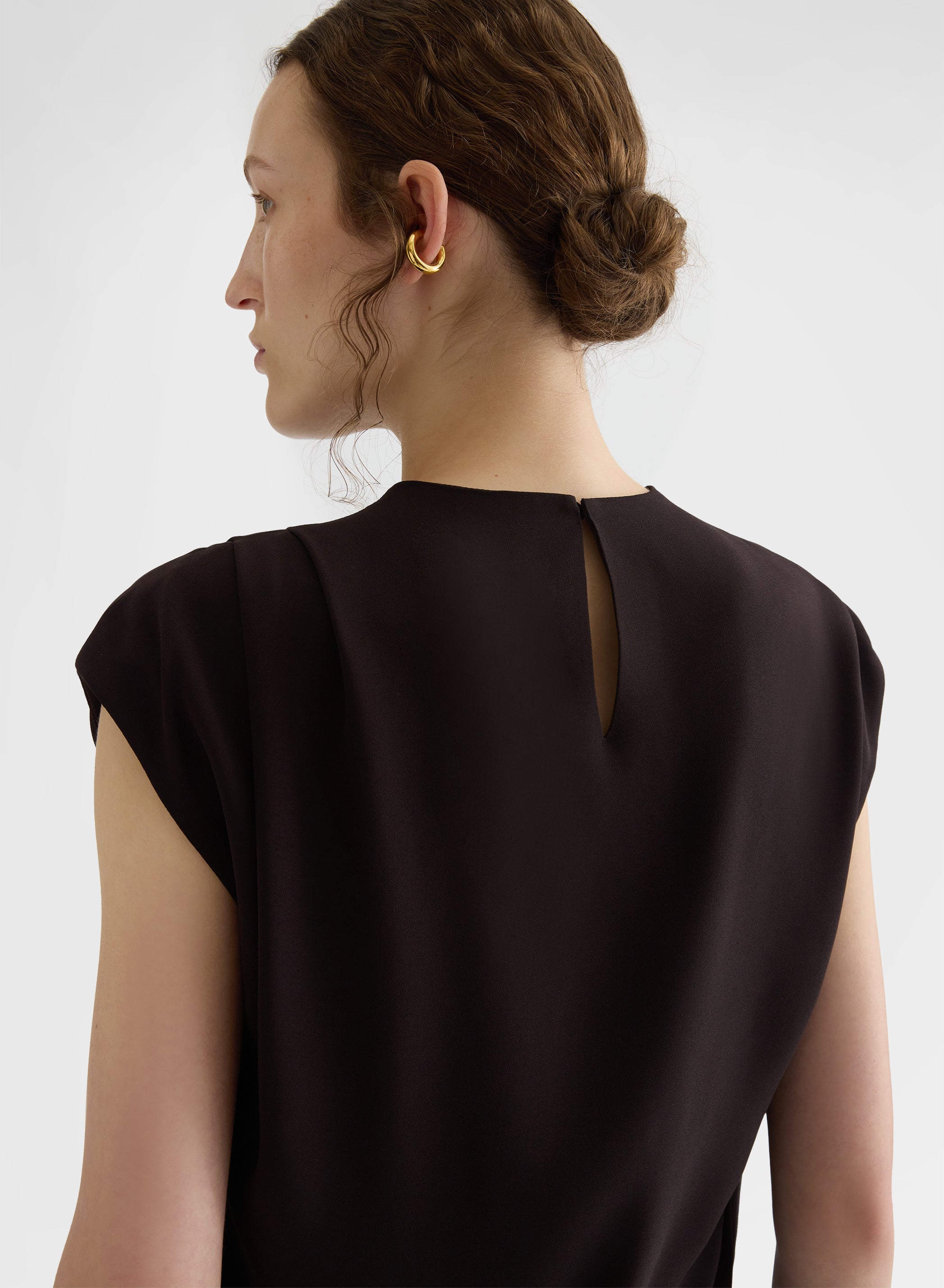 MATT SILK BLEND COWL-NECK TOP EBONY