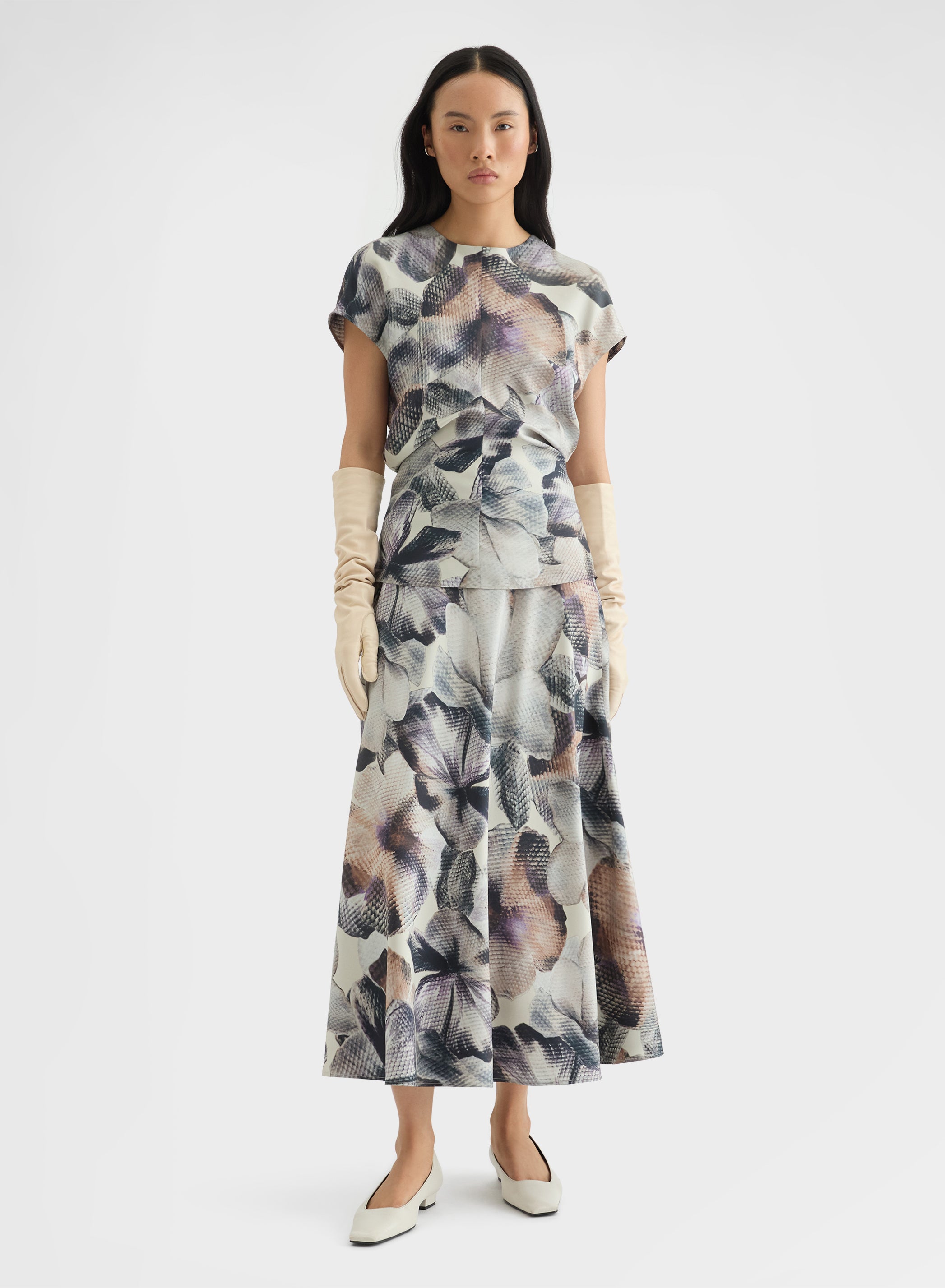 SOFT FLOWERS PRINT FITTED TOP