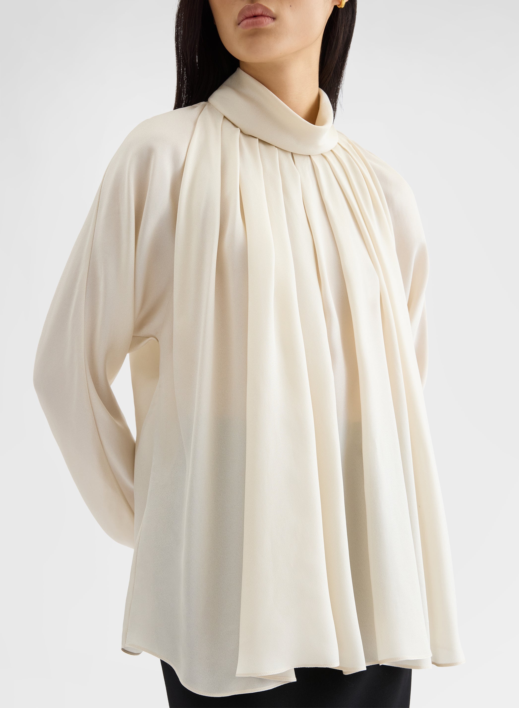 SILK BLEND SABLE HIGH NECK DRAPED BLOUSE SNOW