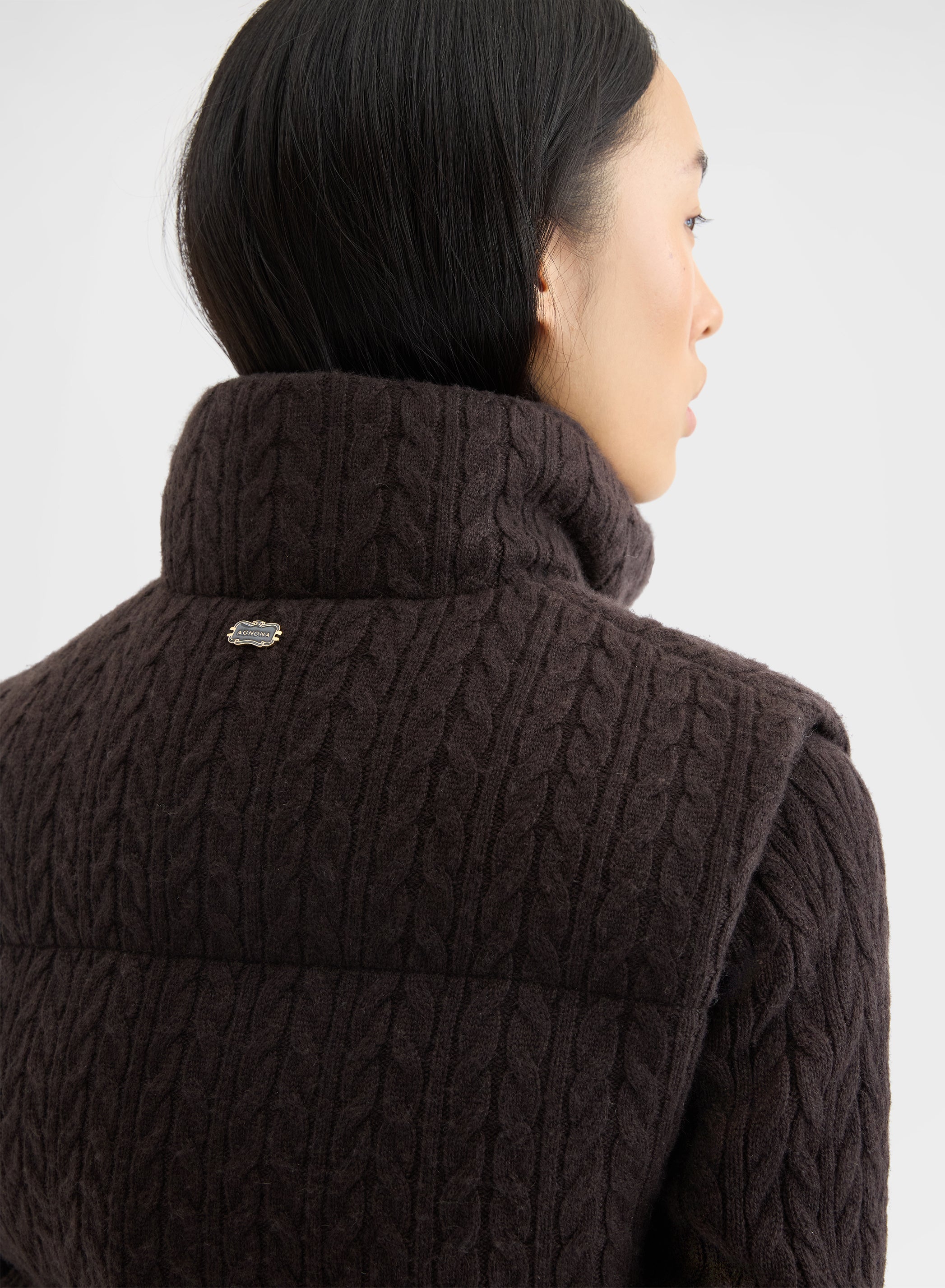 CABLE KNITTED CASHMERE CROPPED PUFFER VEST