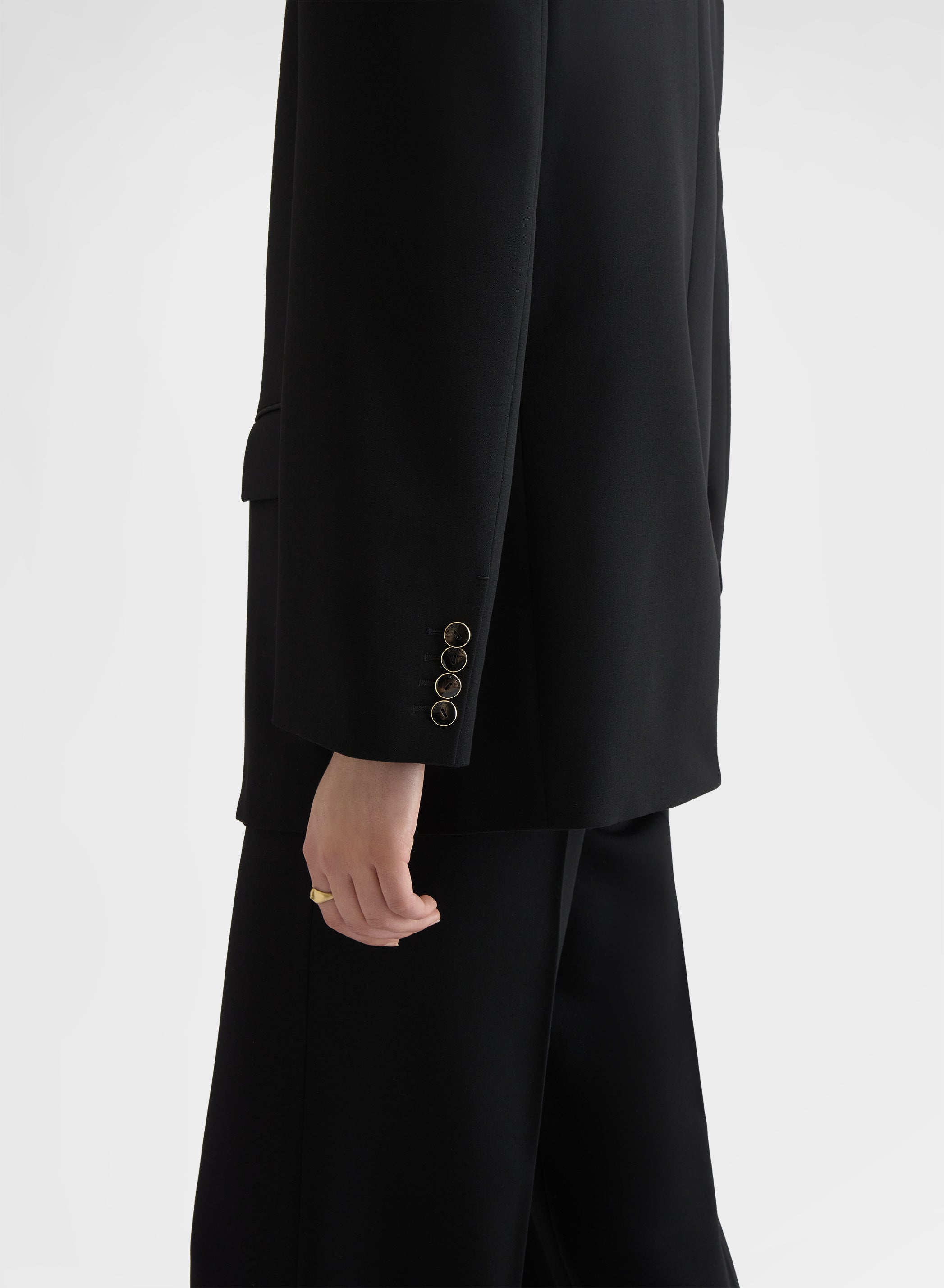 FLUID WOOL SINGLE BREASTED BLAZER BLACK