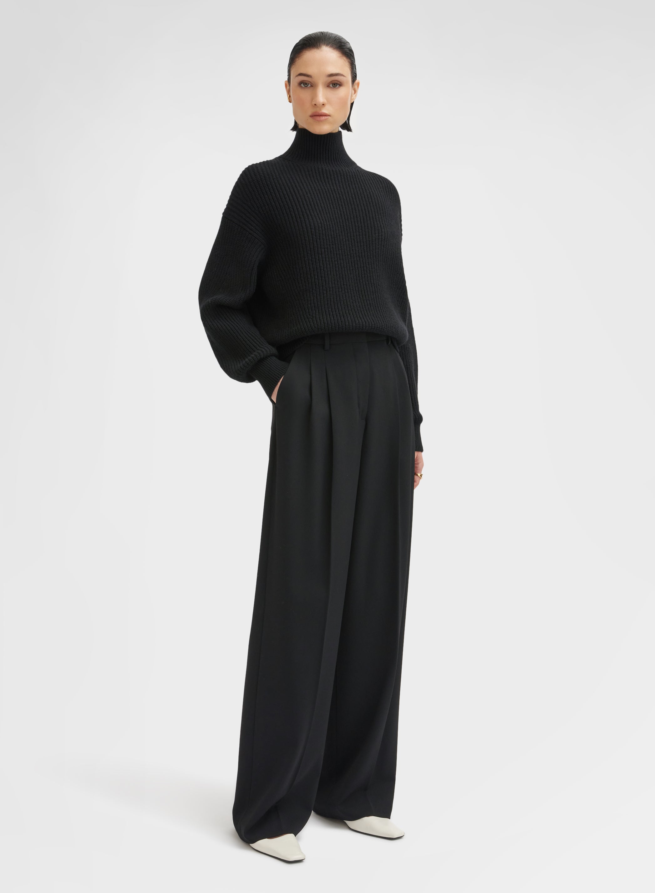 LONG SLEEVE CREWNECK CASHMERE COSTA BLACK