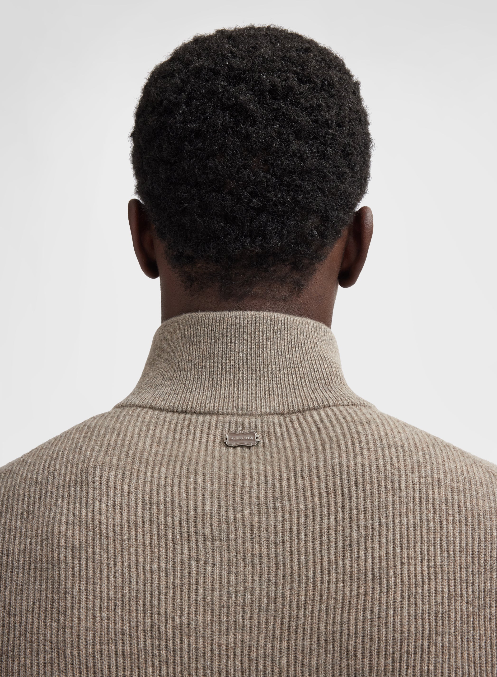 HIGH NECK CASHMERE SESAMO