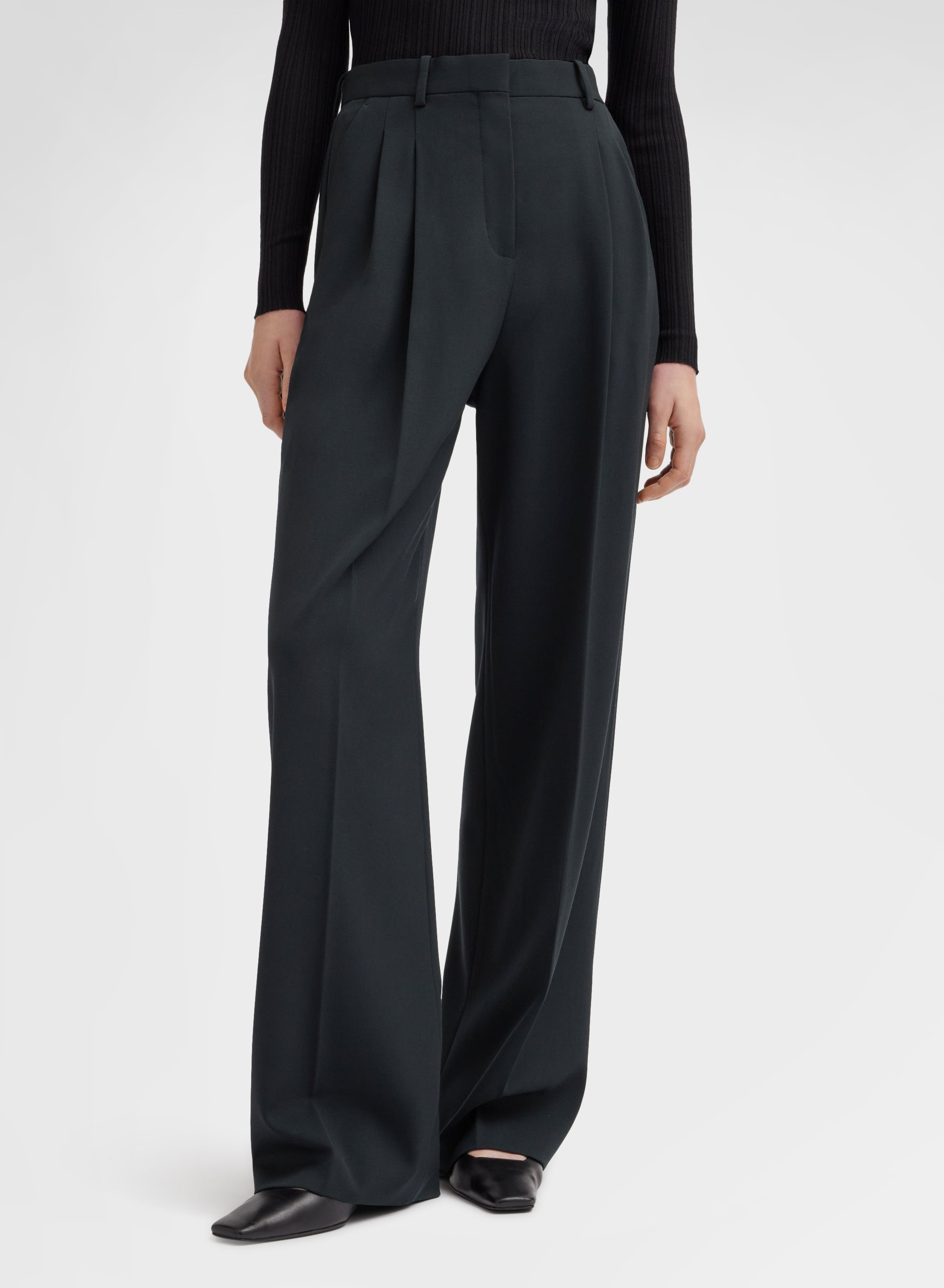 FLUID WOOL PANTS BOTTLE GREEN