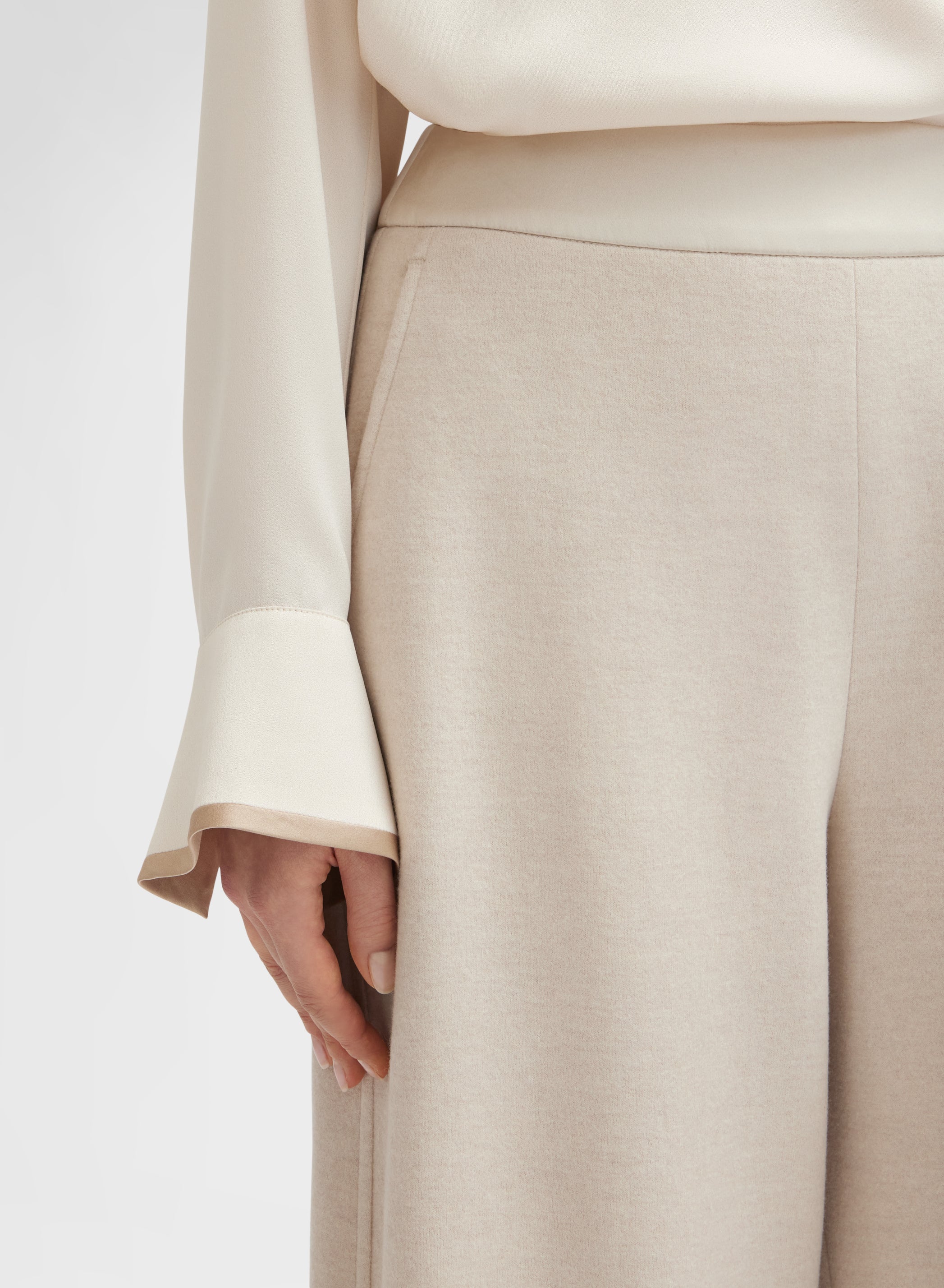 B- JERSEY SINGLE PANTS CHAMPAGNE