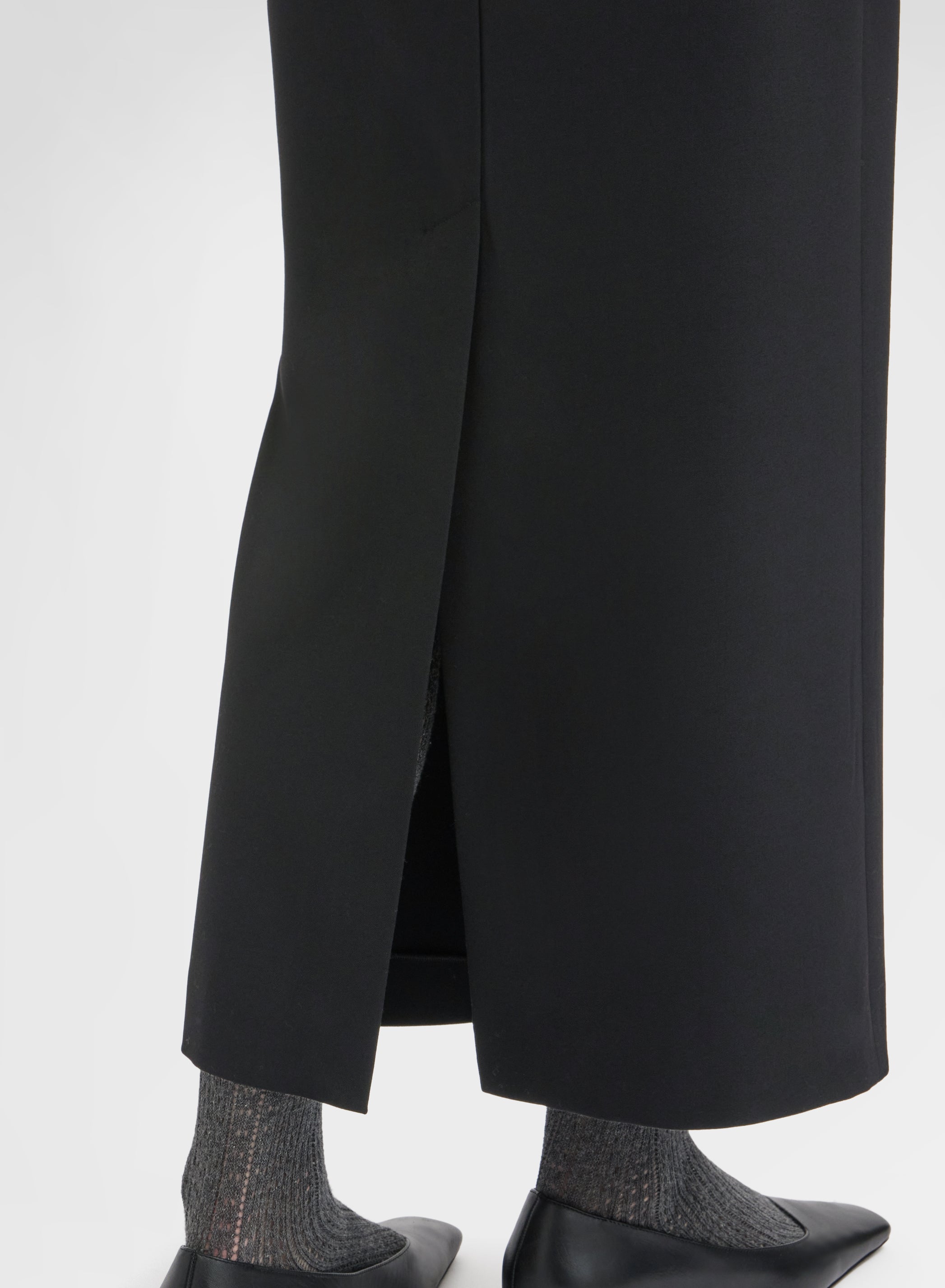HIGH WAIST FLUID WOOL SKIRT BLACK