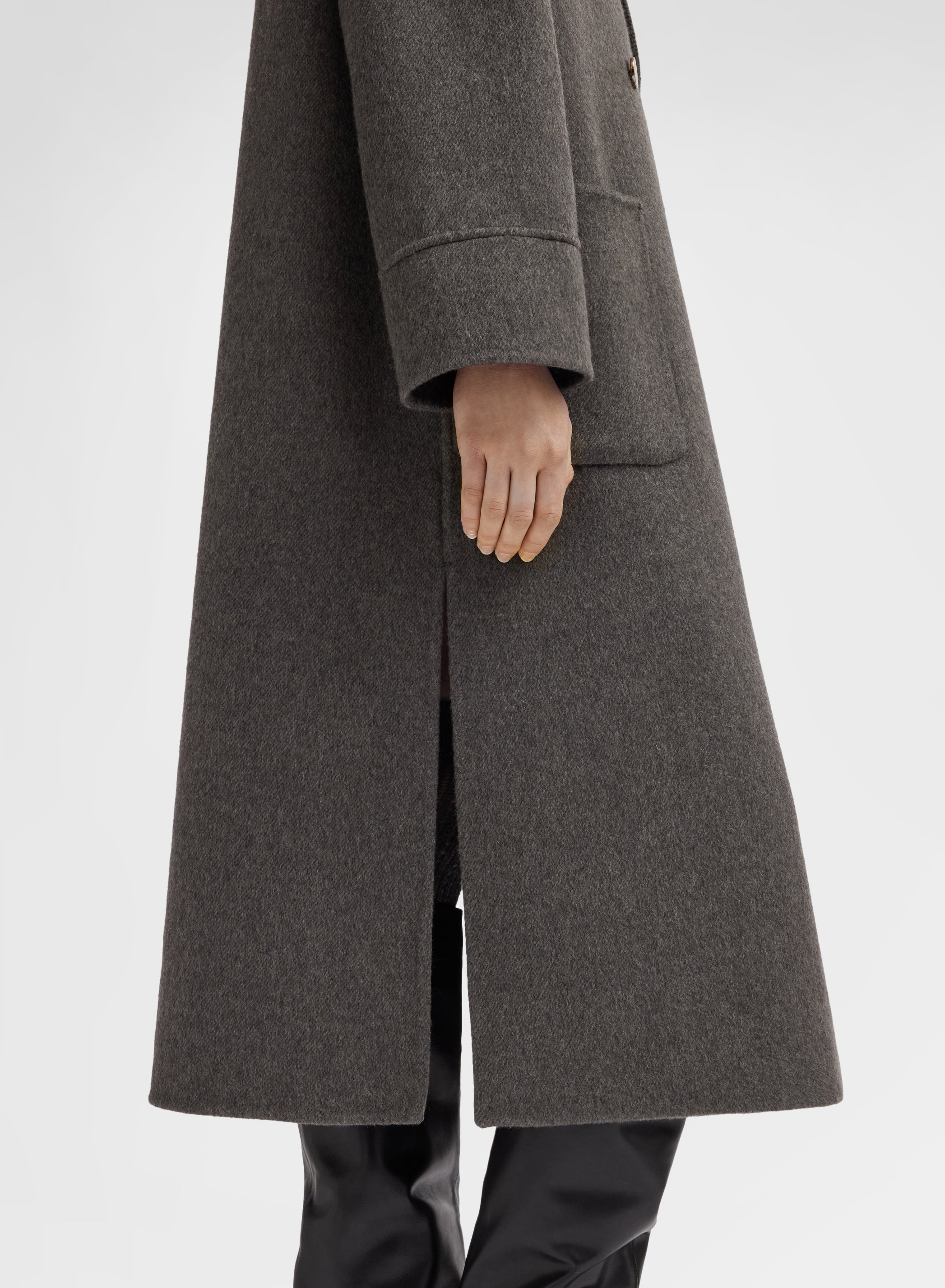 DIAGONAL DOUBLEBREASTED COAT CUMINO