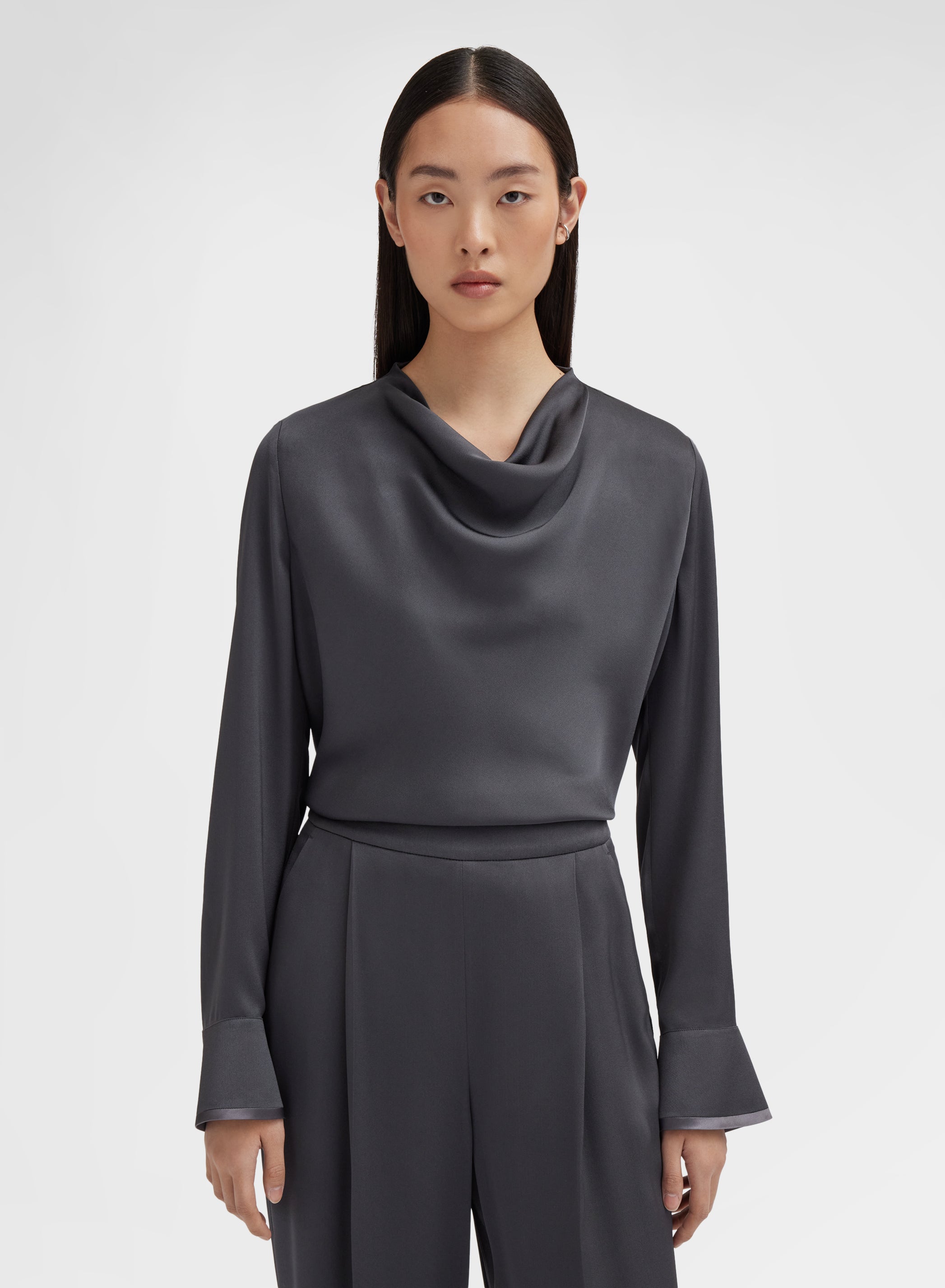 SILK BLEND SATIN TOP CHARCOAL