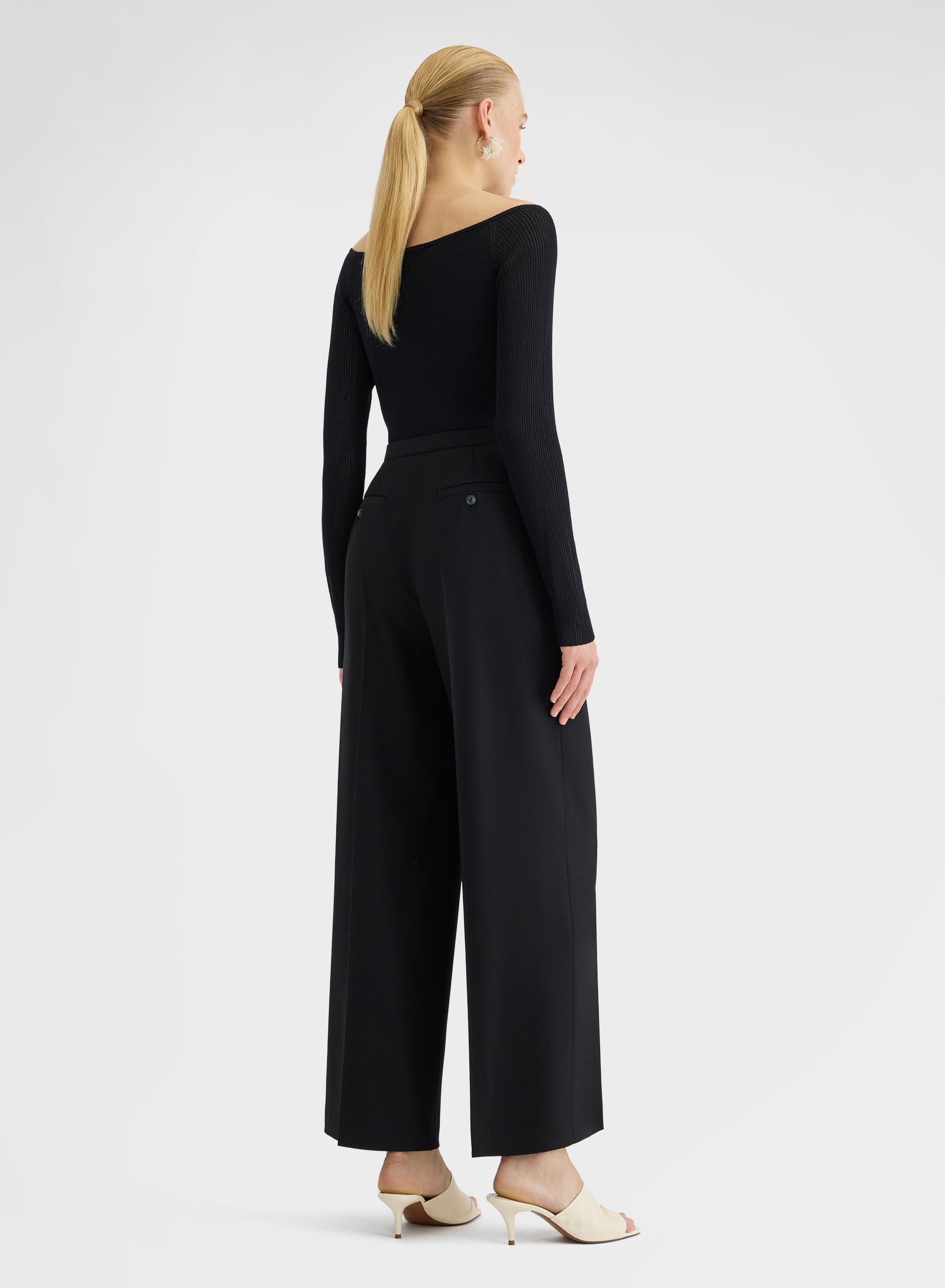 Italian Silk, Linen and Cotton Women's Collection SS26 | Agnona