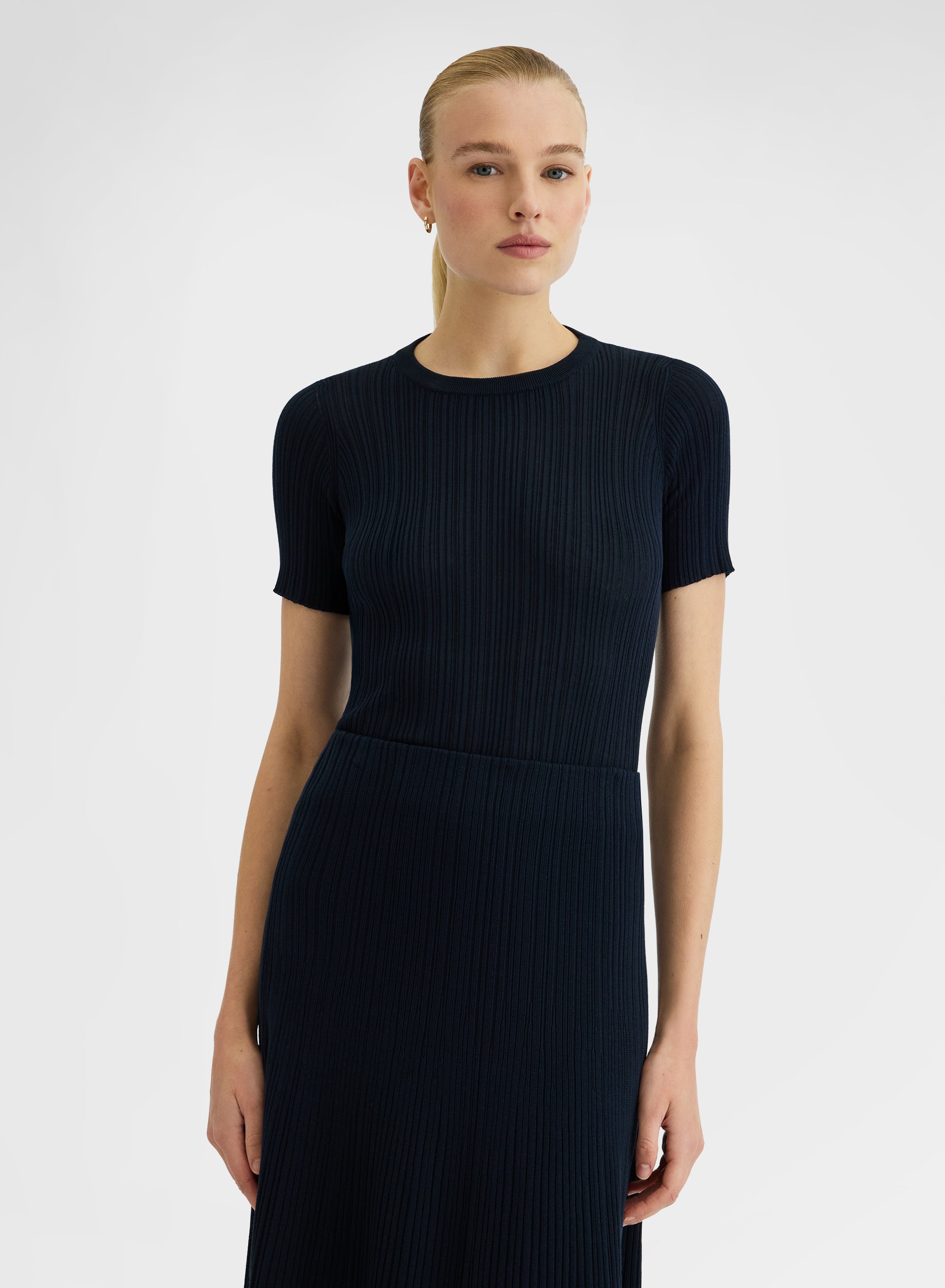 SHORT SLEEVE CREWNECK MICRO PLISSE NAVY