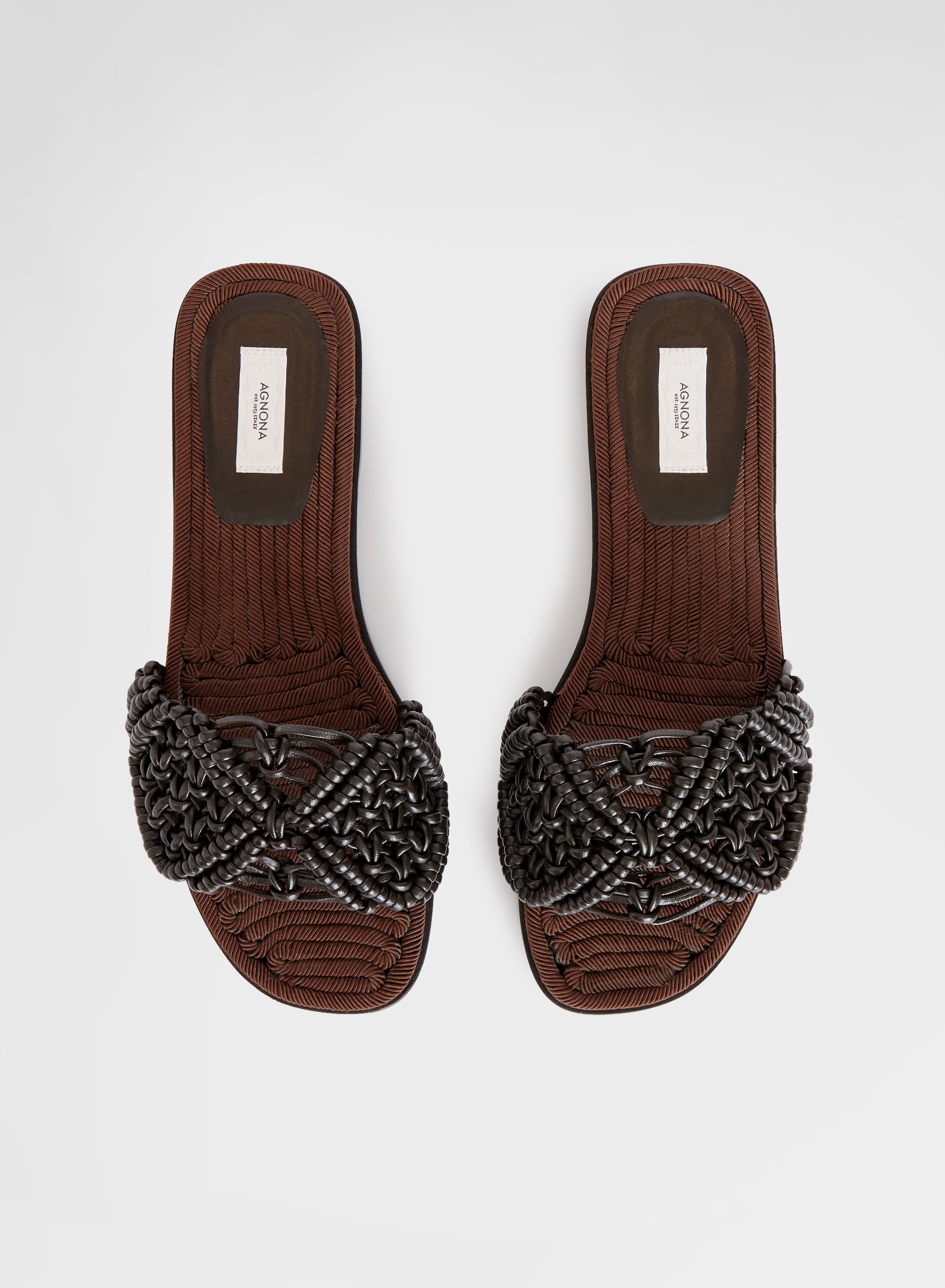 SLIP ON NAPPA CHOCOLATE