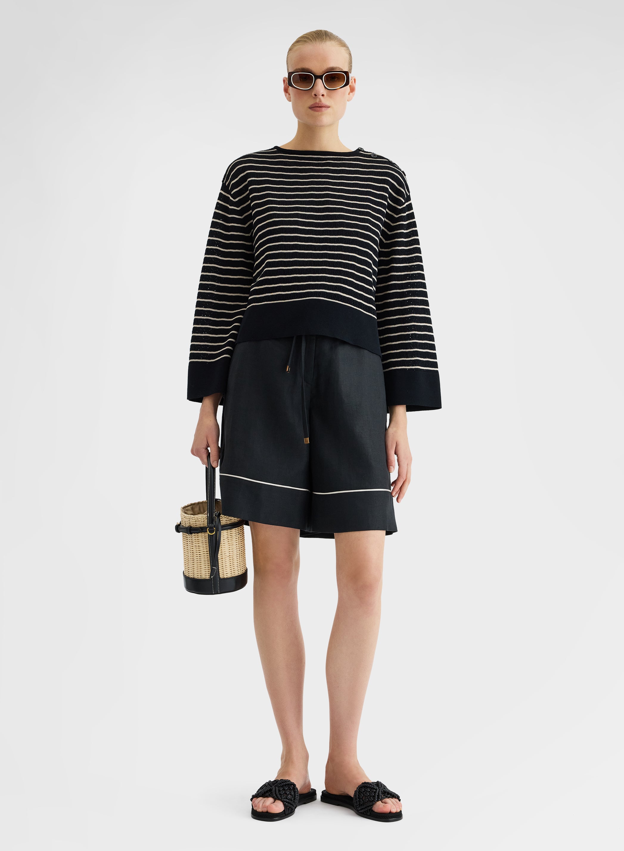 BATAVIA LINEN SHORTS BLACK