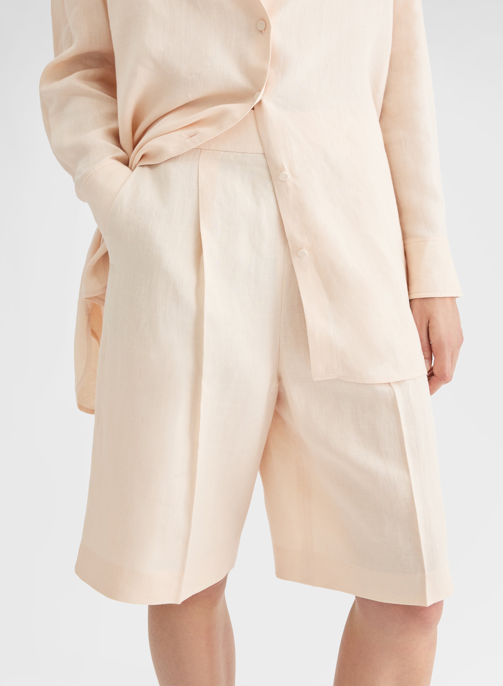 LIGHT LINEN SHORTS PEACH