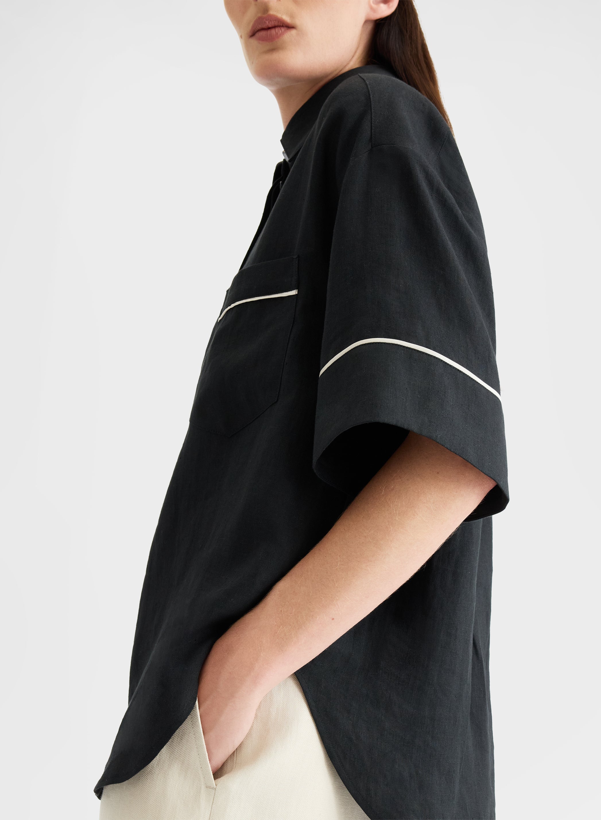 LIGHT LINEN SHIRT BLACK