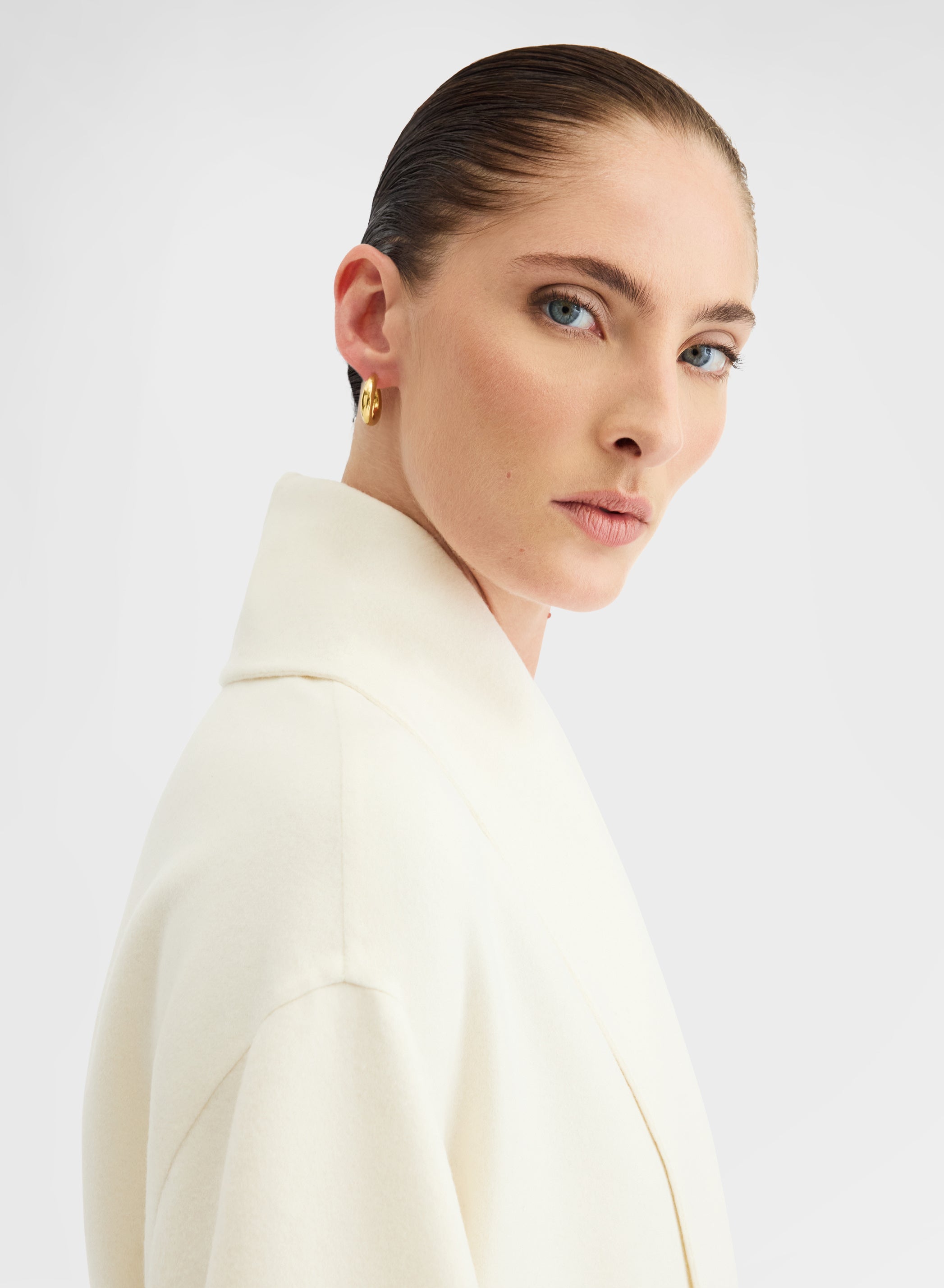 Wool Cashmere Short Coat White Belted | Agnona Italy