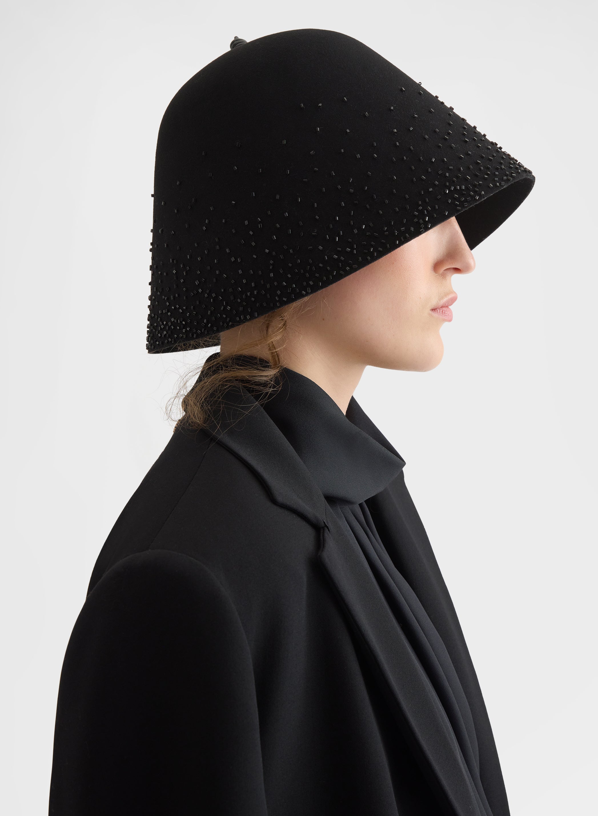 WOOL FELT BAJOUR BLACK