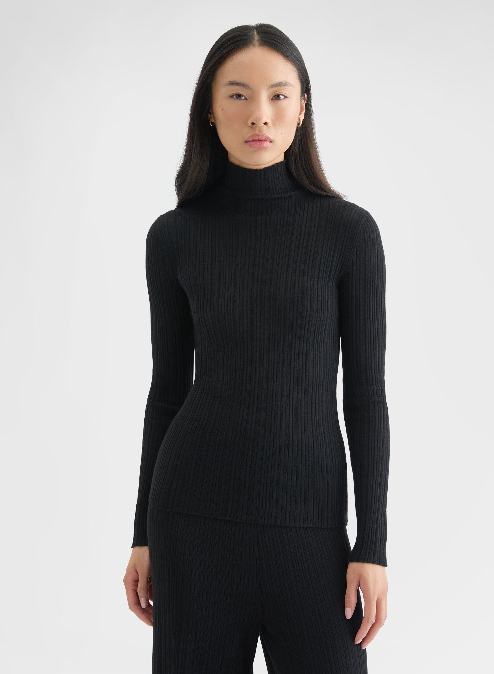 CASHMERE WOOL SILK CORTECCIA STITCH TURTLENECK BLACK