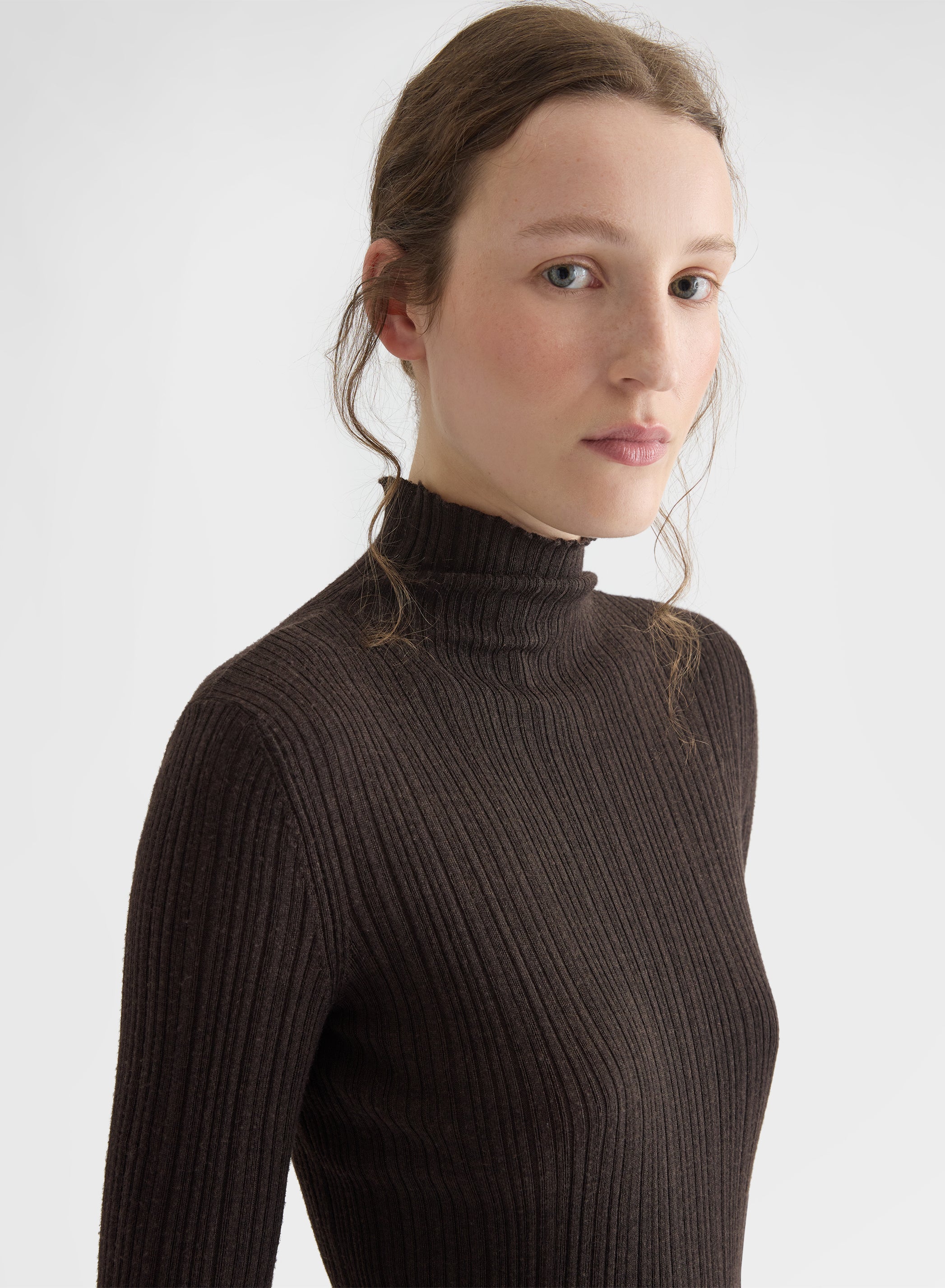 CASHMERE WOOL SILK CORTECCIA STITCH TURTLENECK EBONY