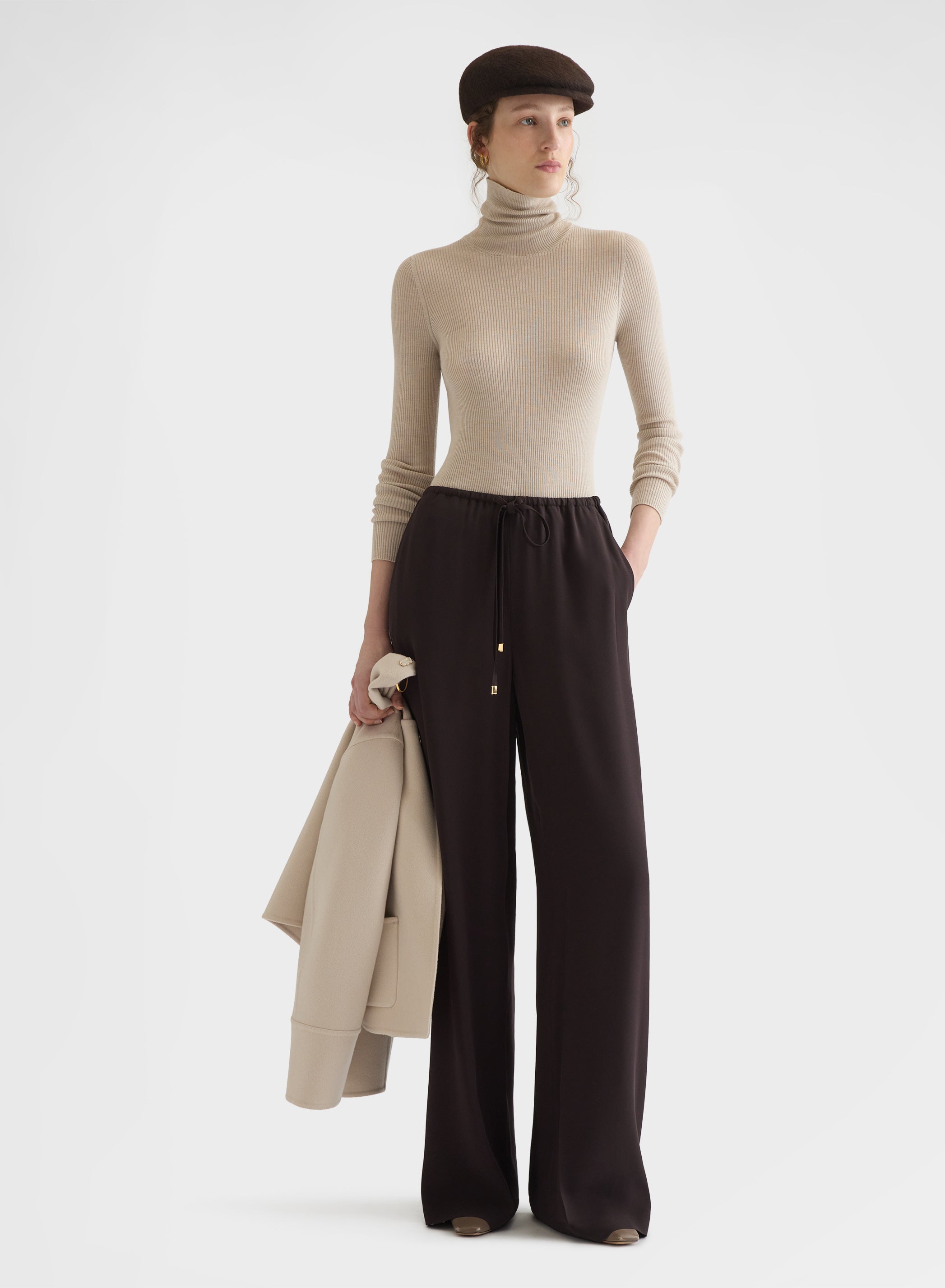 FINE WOOL SILK CASHMERE RIB TURTLENECK GREIGE