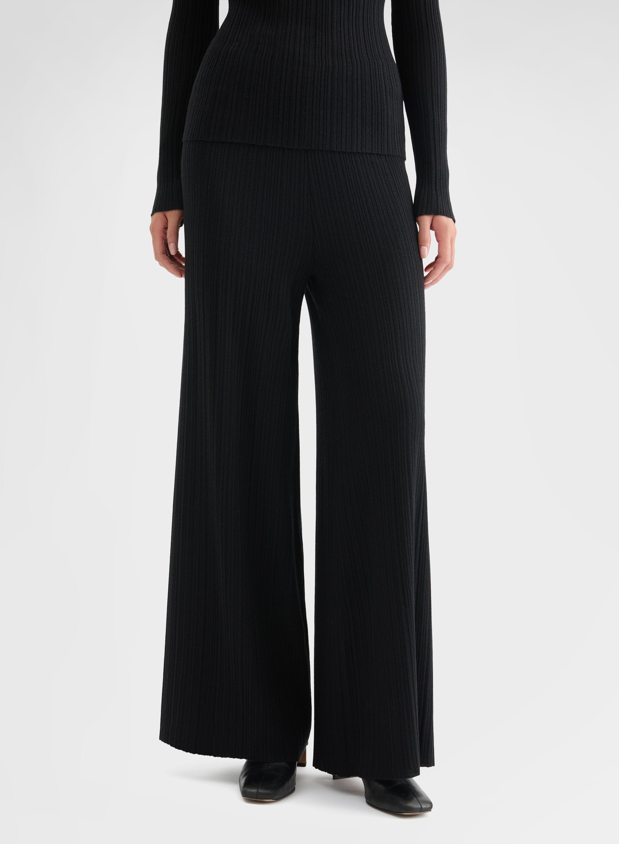 CORTECCIA STITCH HIGH WAISTED STRAIGHT PANTS BLACK